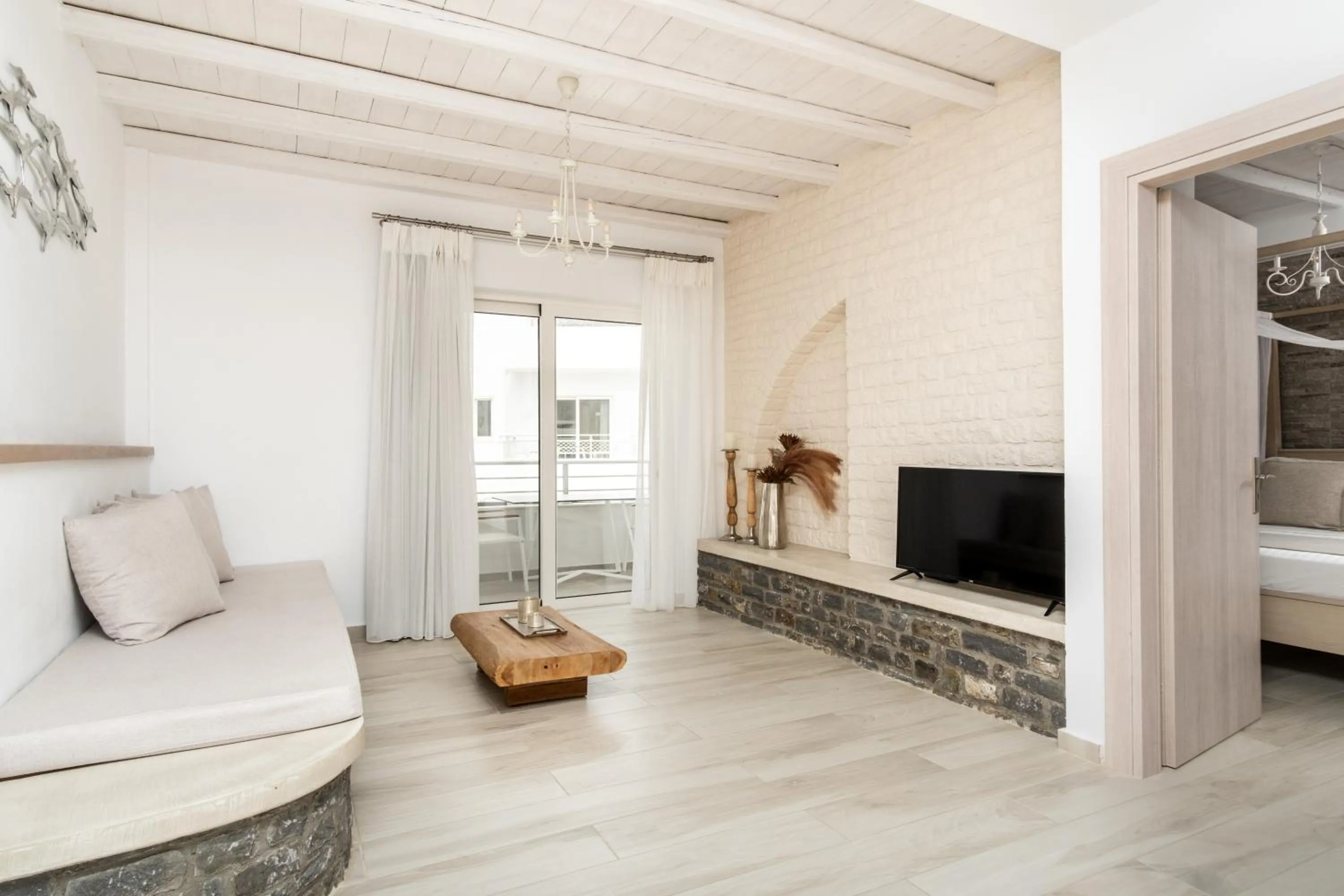 TV and multimedia, Bed in Cyano Hotel