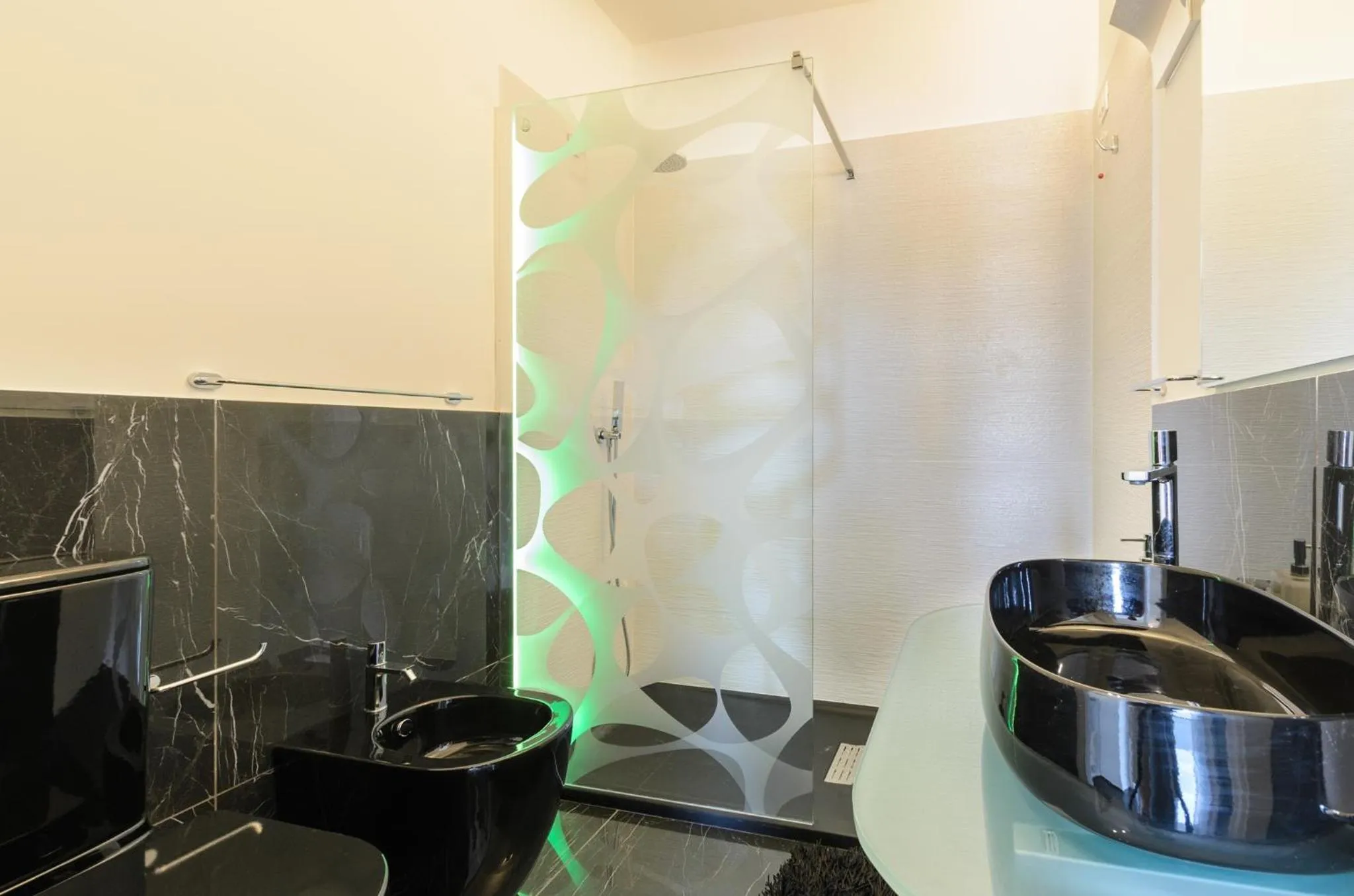 Bathroom in Hotel CineApollo - Ogni camera un film!