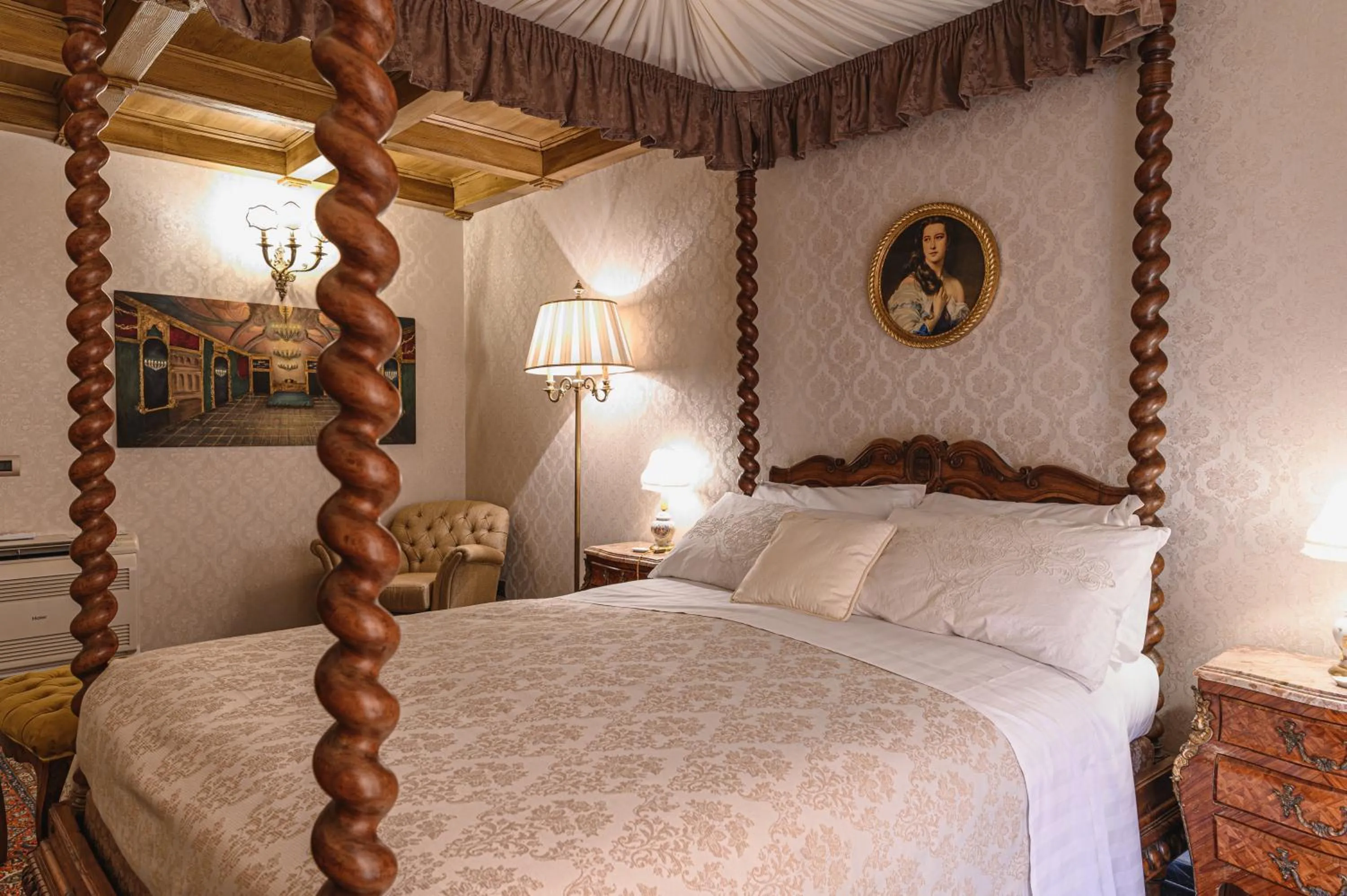 Bed in Hotel CineApollo - Ogni camera un film!