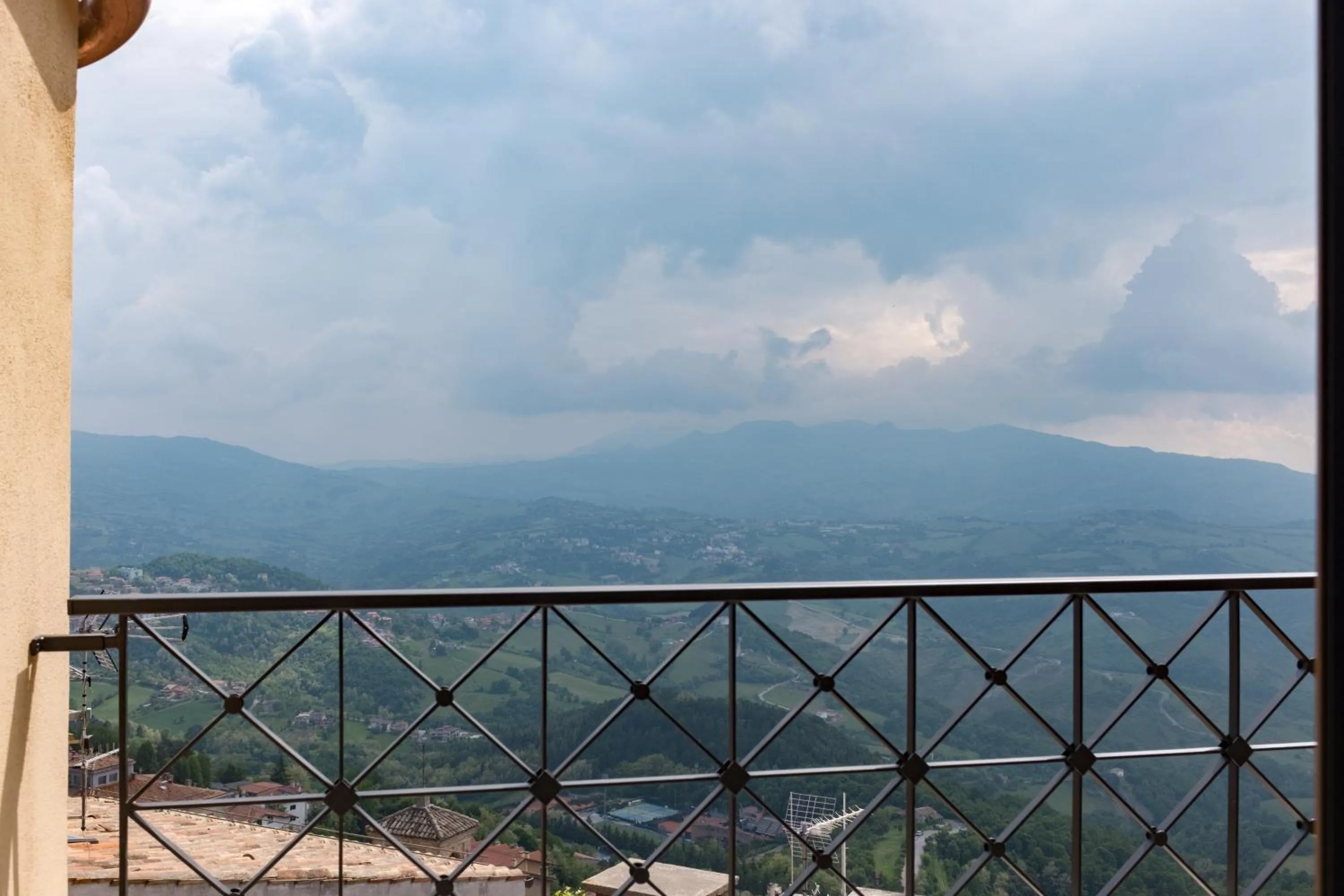 Balcony/Terrace in La Grotta Hotel