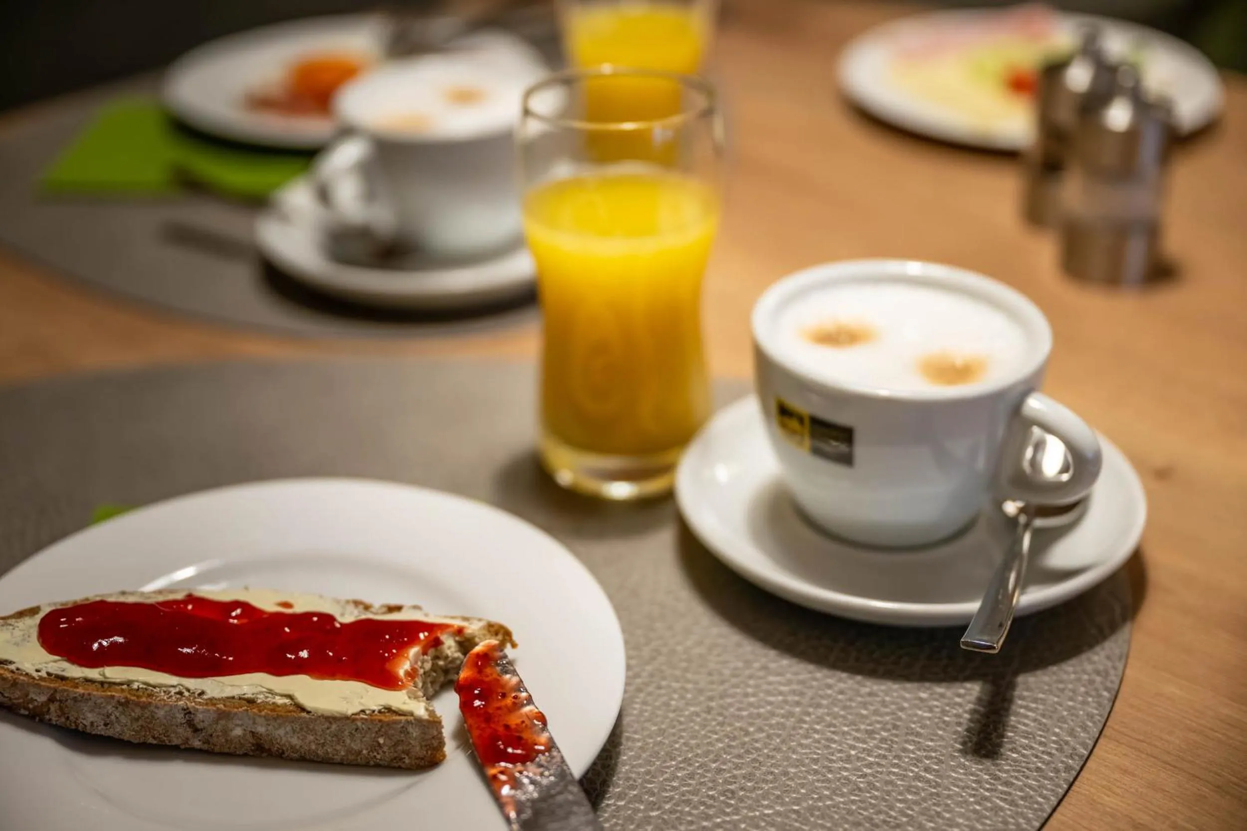 Buffet breakfast in Hotel Pfeiferhof