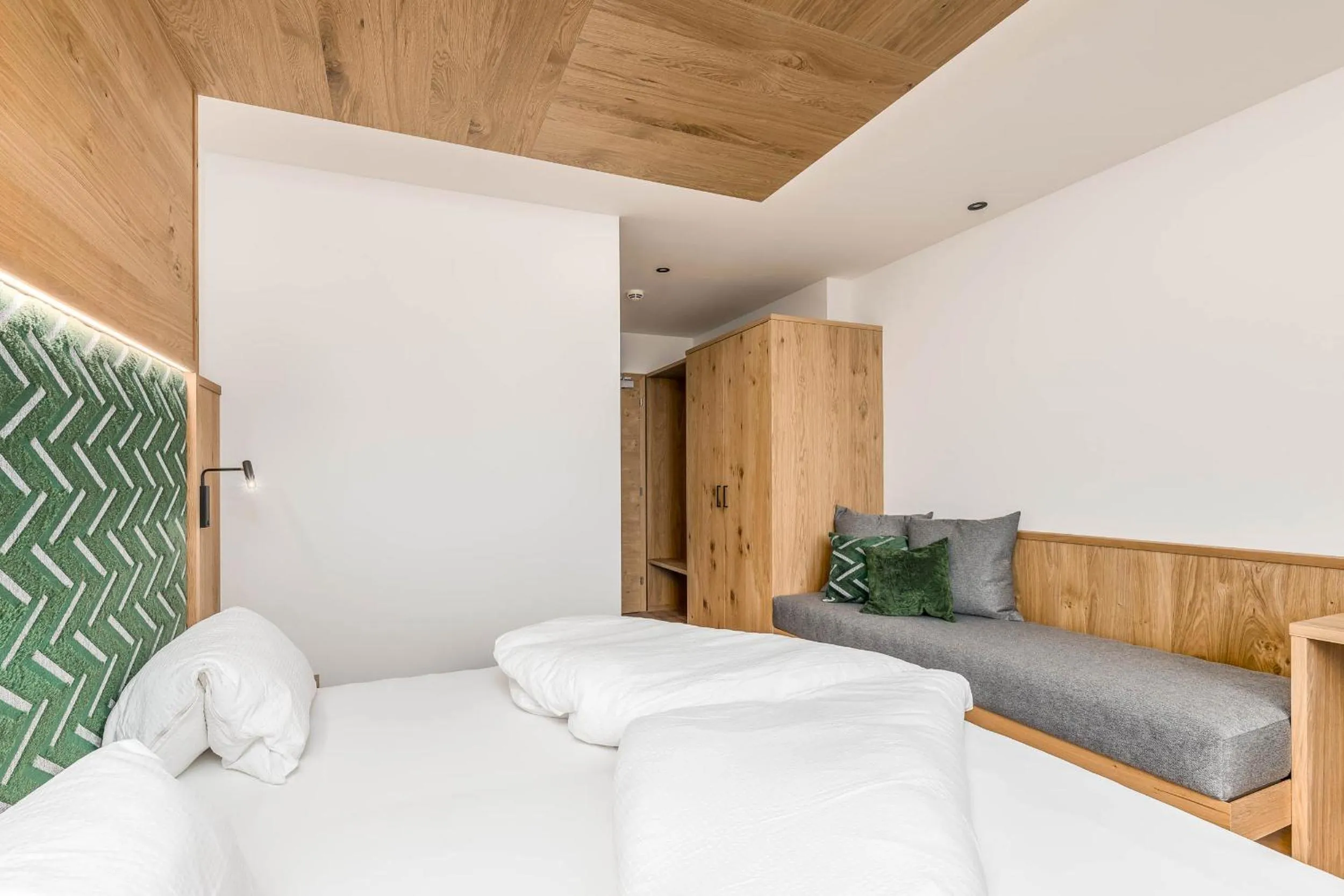 Photo of the whole room, Bed in Hotel Pfeiferhof