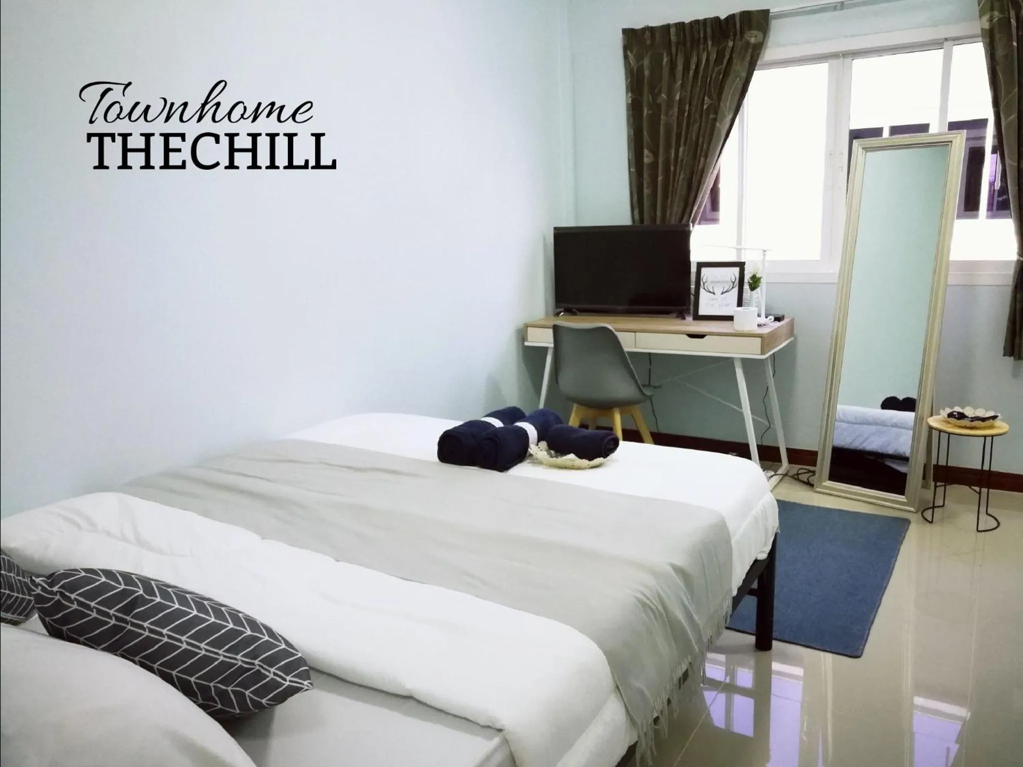 Bed in The Chill Town Home