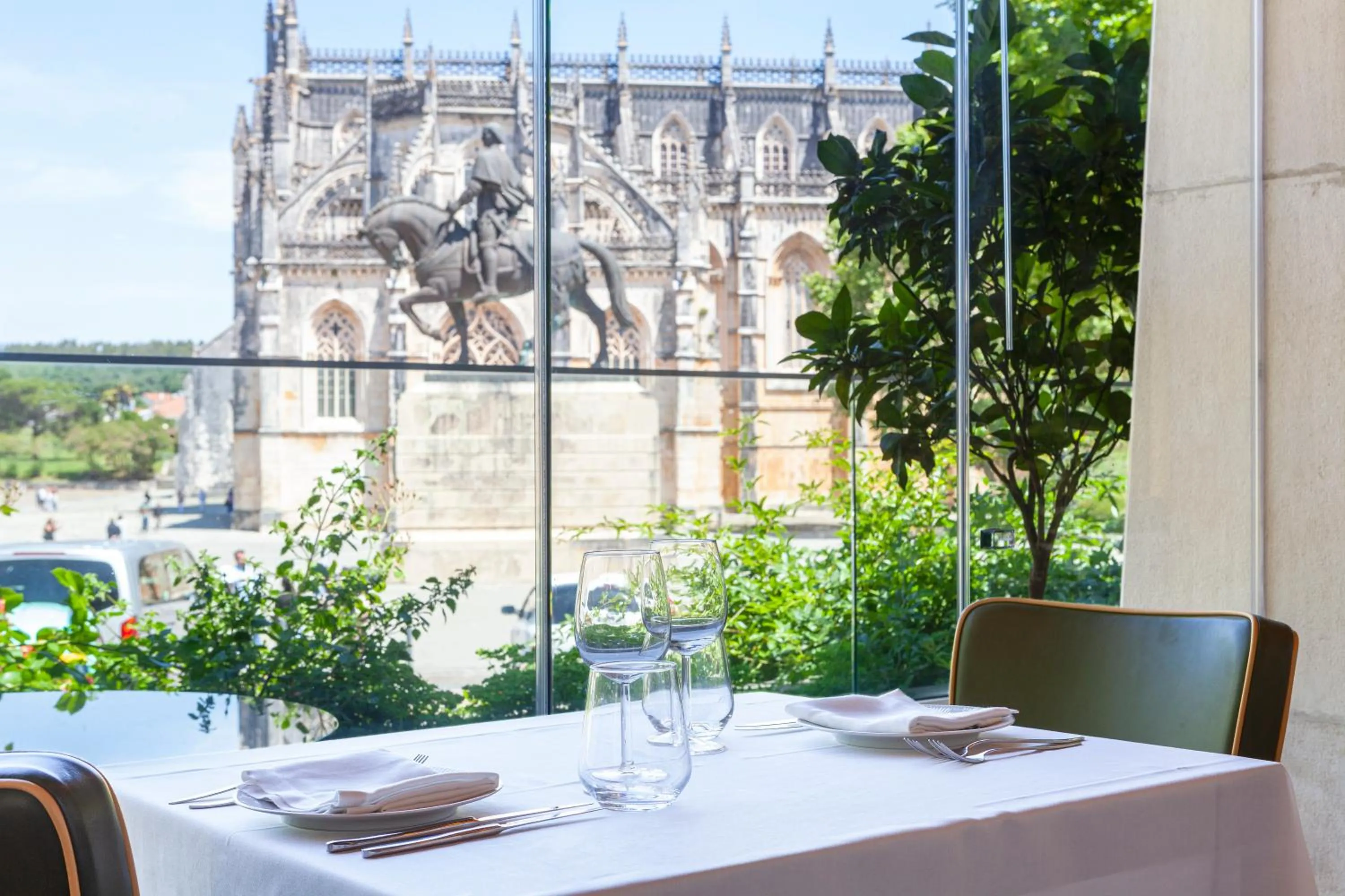 Restaurant/places to eat in Hotel Lis Batalha