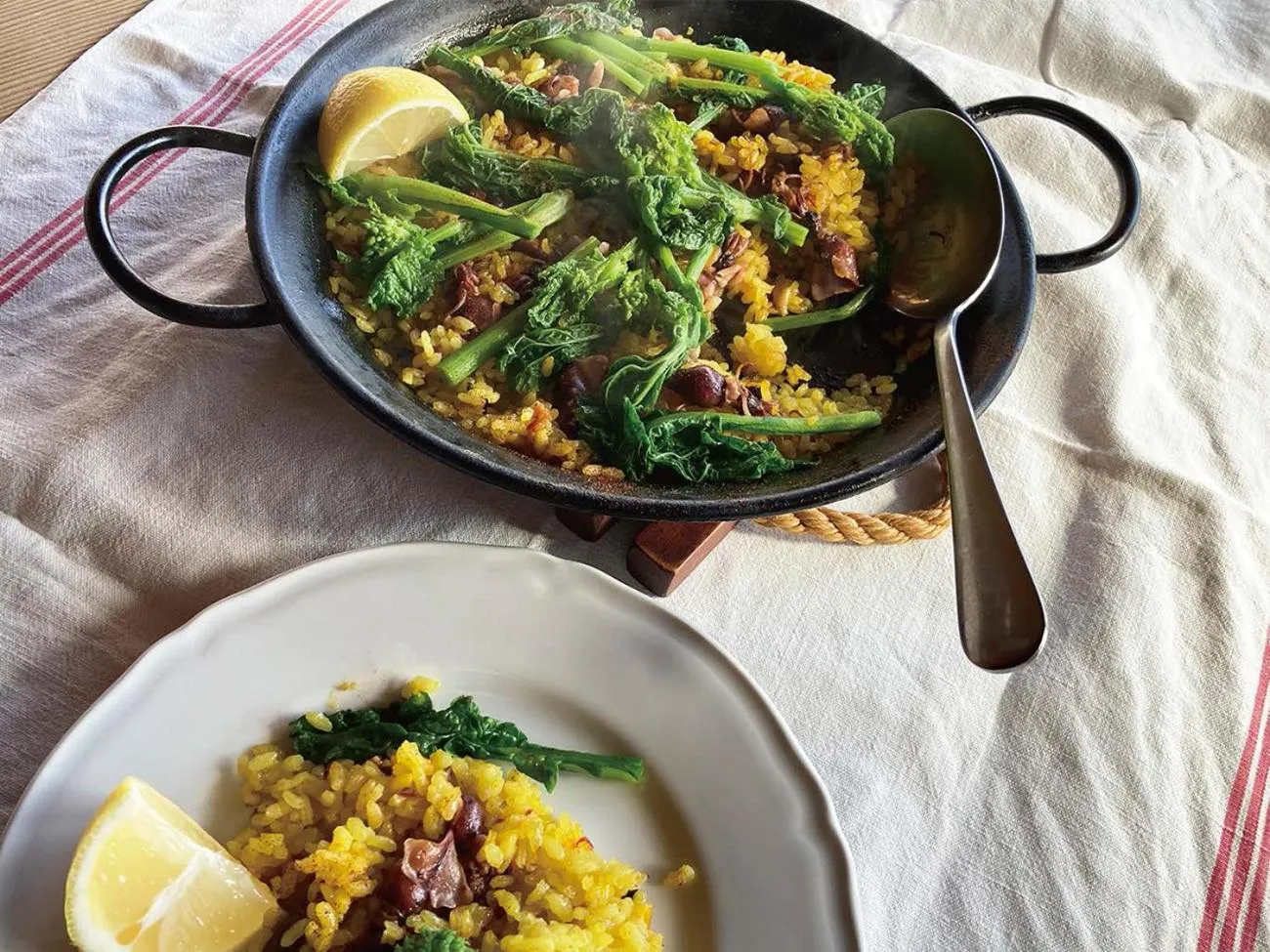 Restaurant/places to eat in Waterside Cottage Heron