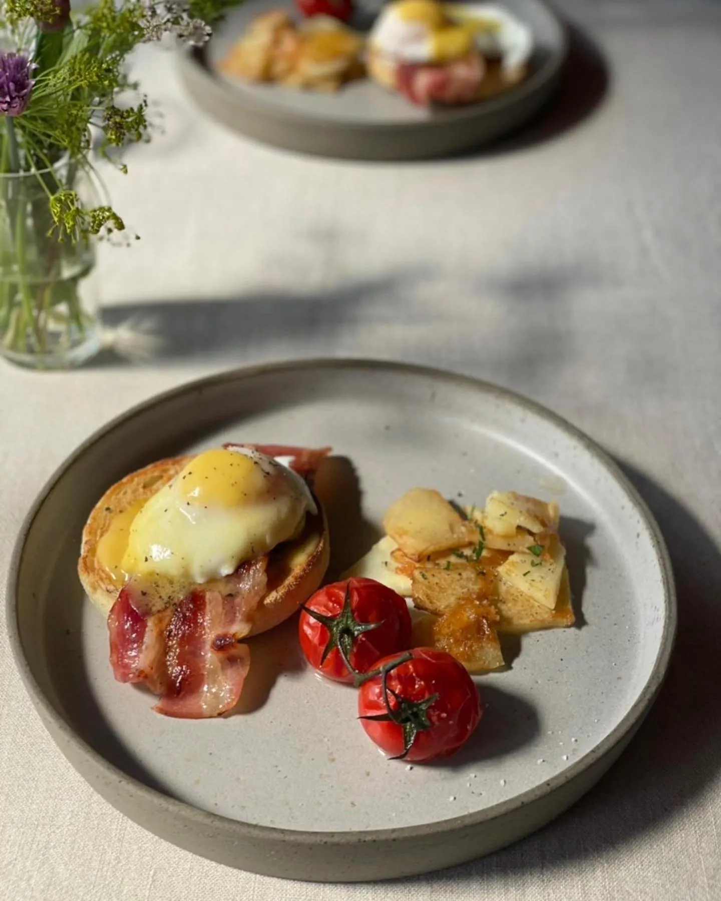 Breakfast in Waterside Cottage Heron