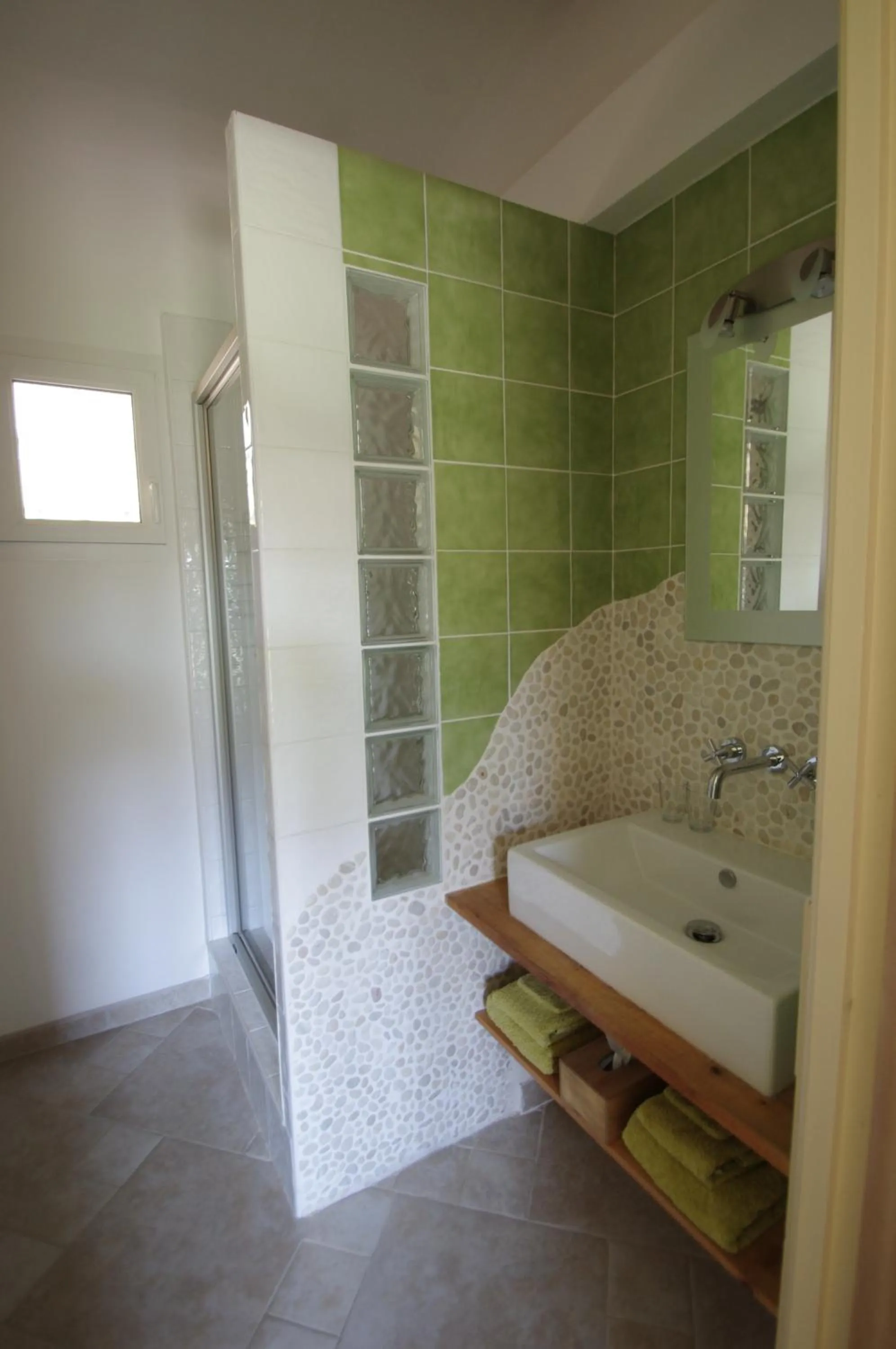 Shower in Chambres d'Hôtes Carpe Diem