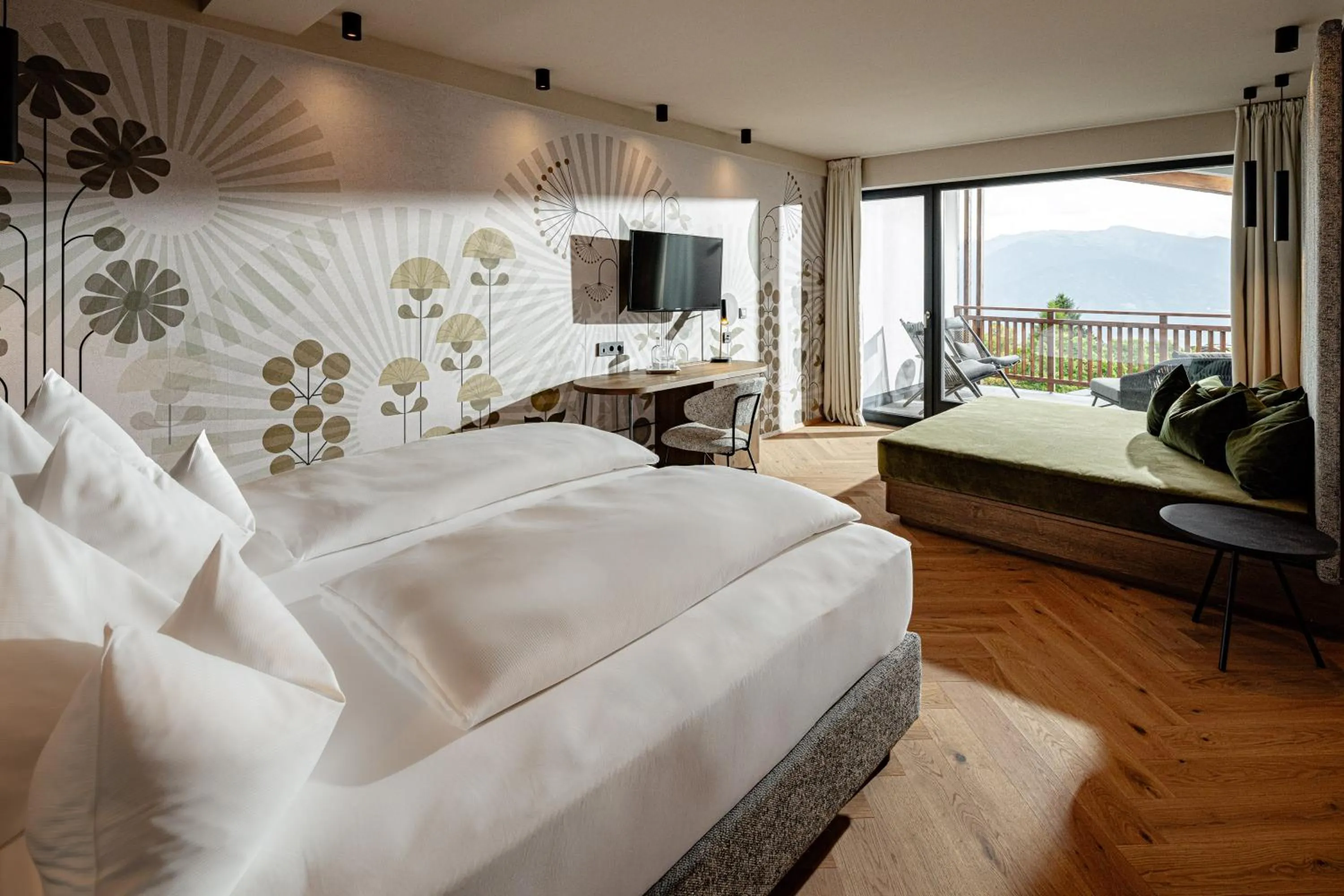 Photo of the whole room, Bed in SONNENBERG Panorama Dolomites Wellbeing