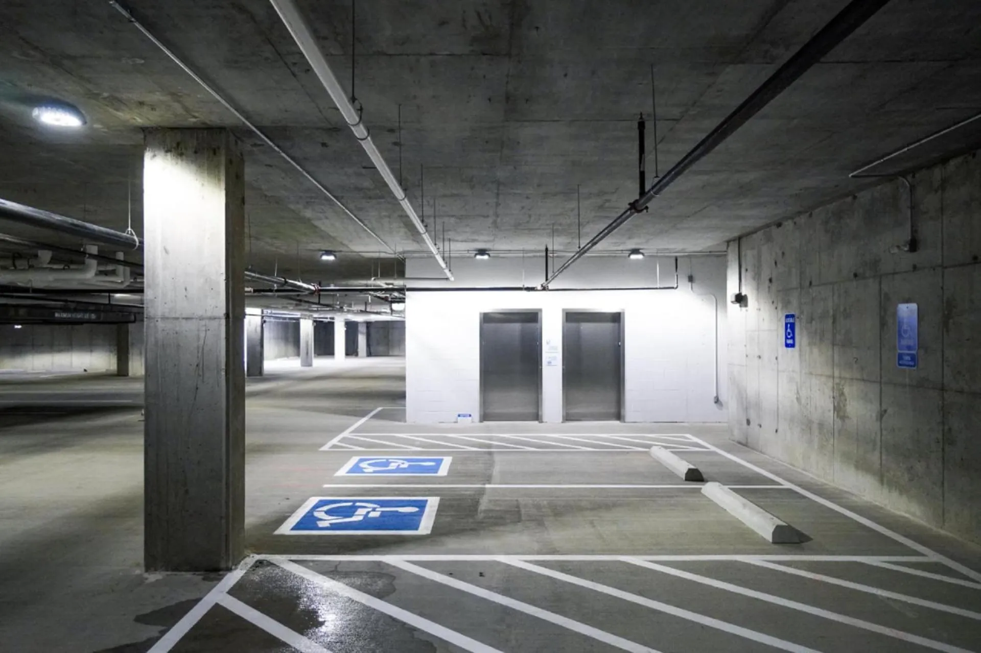 Swimming pool in Holiday Inn Express & Suites Franklin - Berry Farms by IHG