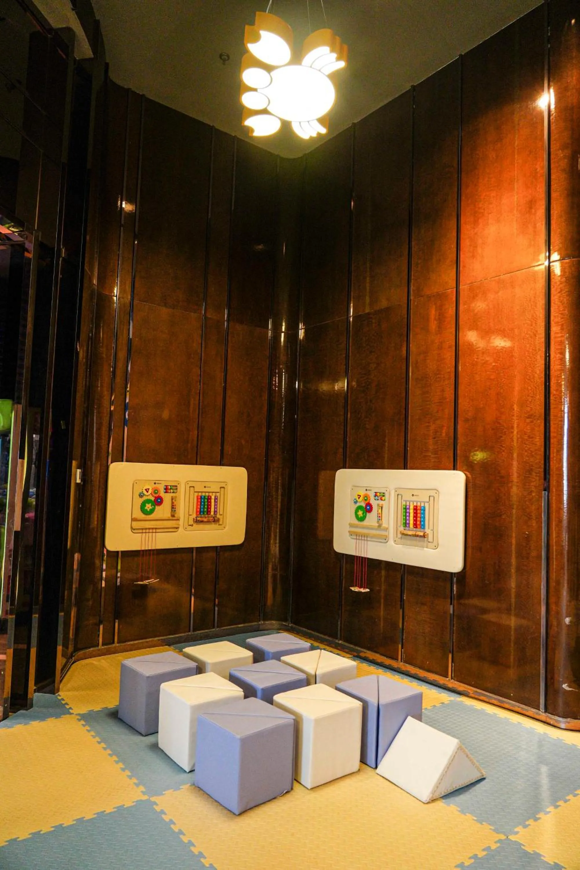 Kids's club in Crowne Plaza Dalian Sports Center by IHG