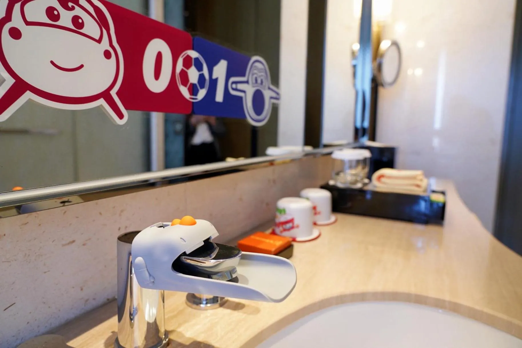 Photo of the whole room in Crowne Plaza Dalian Sports Center by IHG