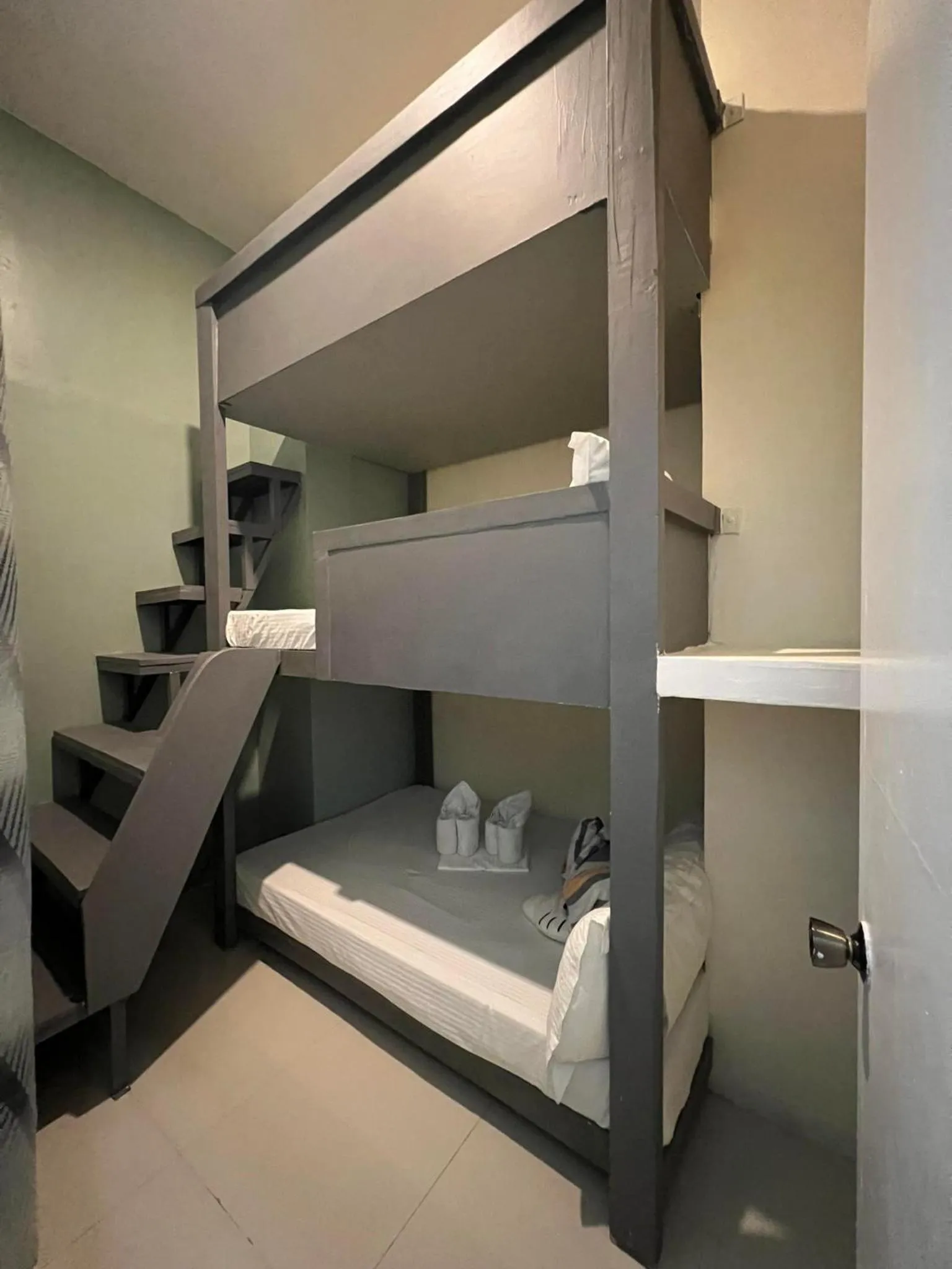 Bed in Laule'a Hostel