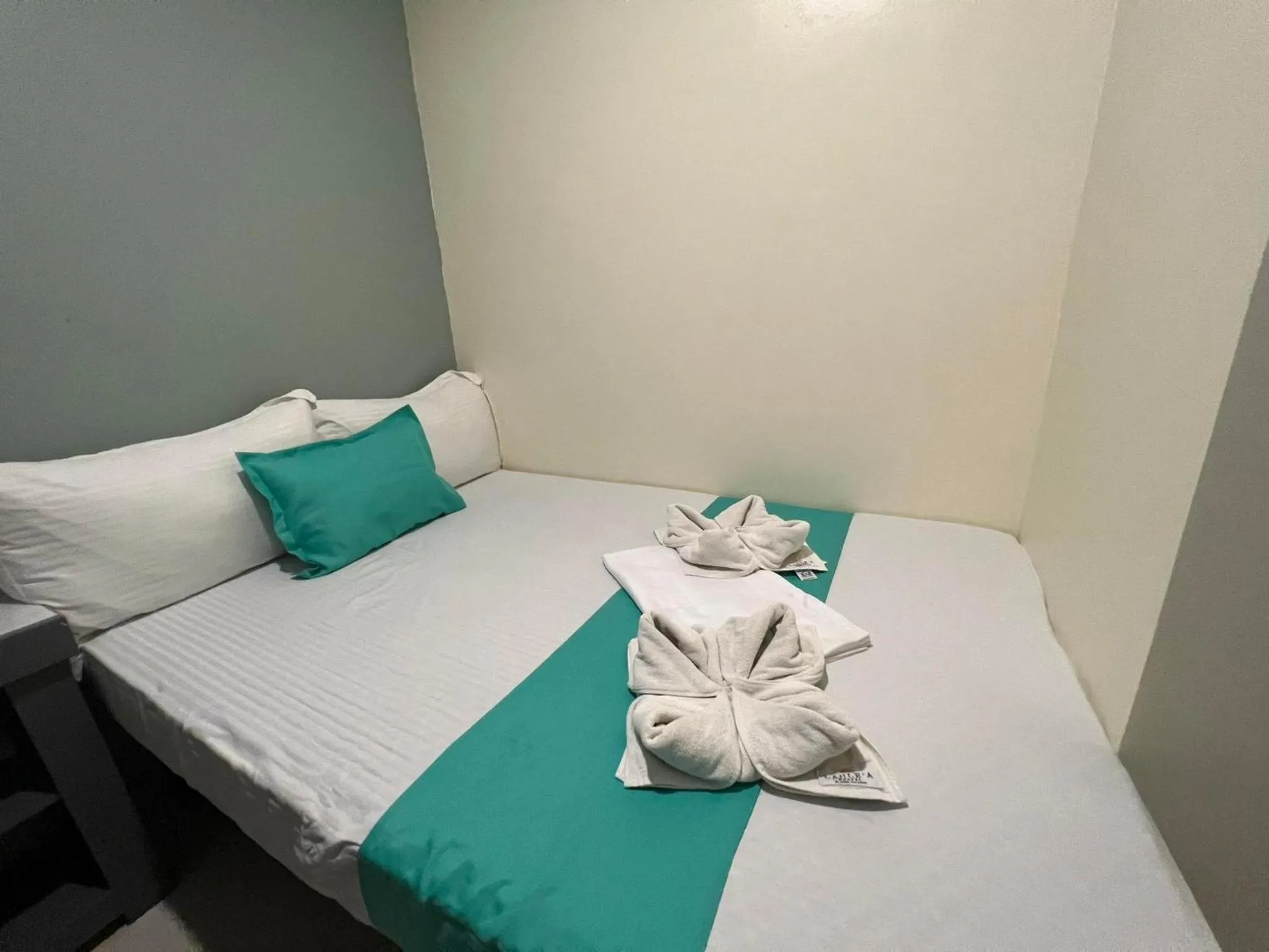 Bed in Laule'a Hostel