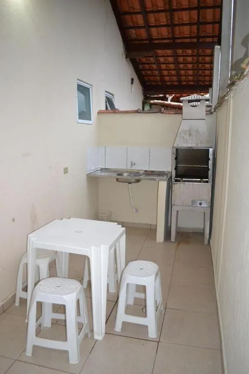 BBQ facilities in Casa Condominio 250M Praia Maranduba Wifi Churrasqueira