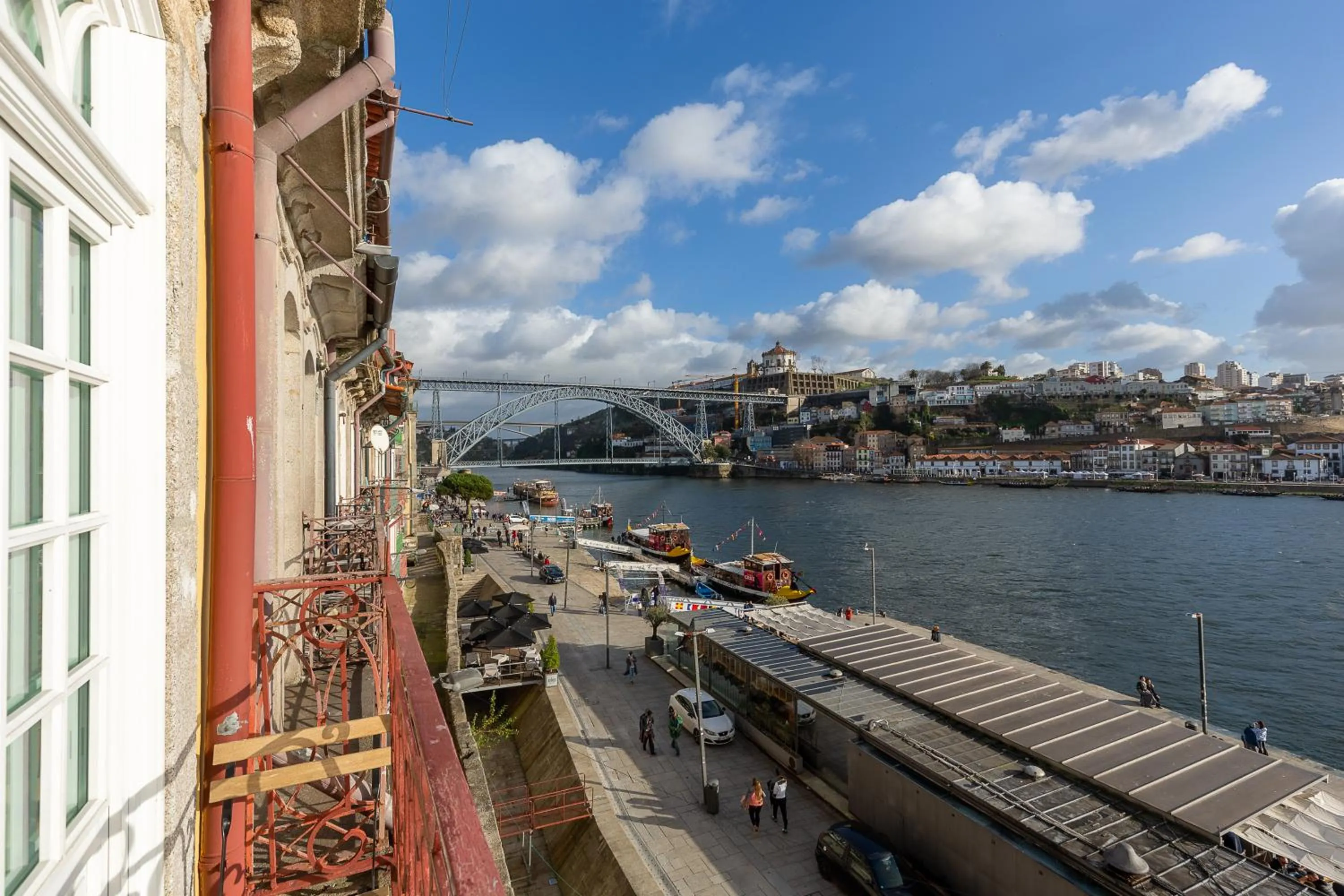 View (from property/room) in YOUROPO - Ribeira Porto