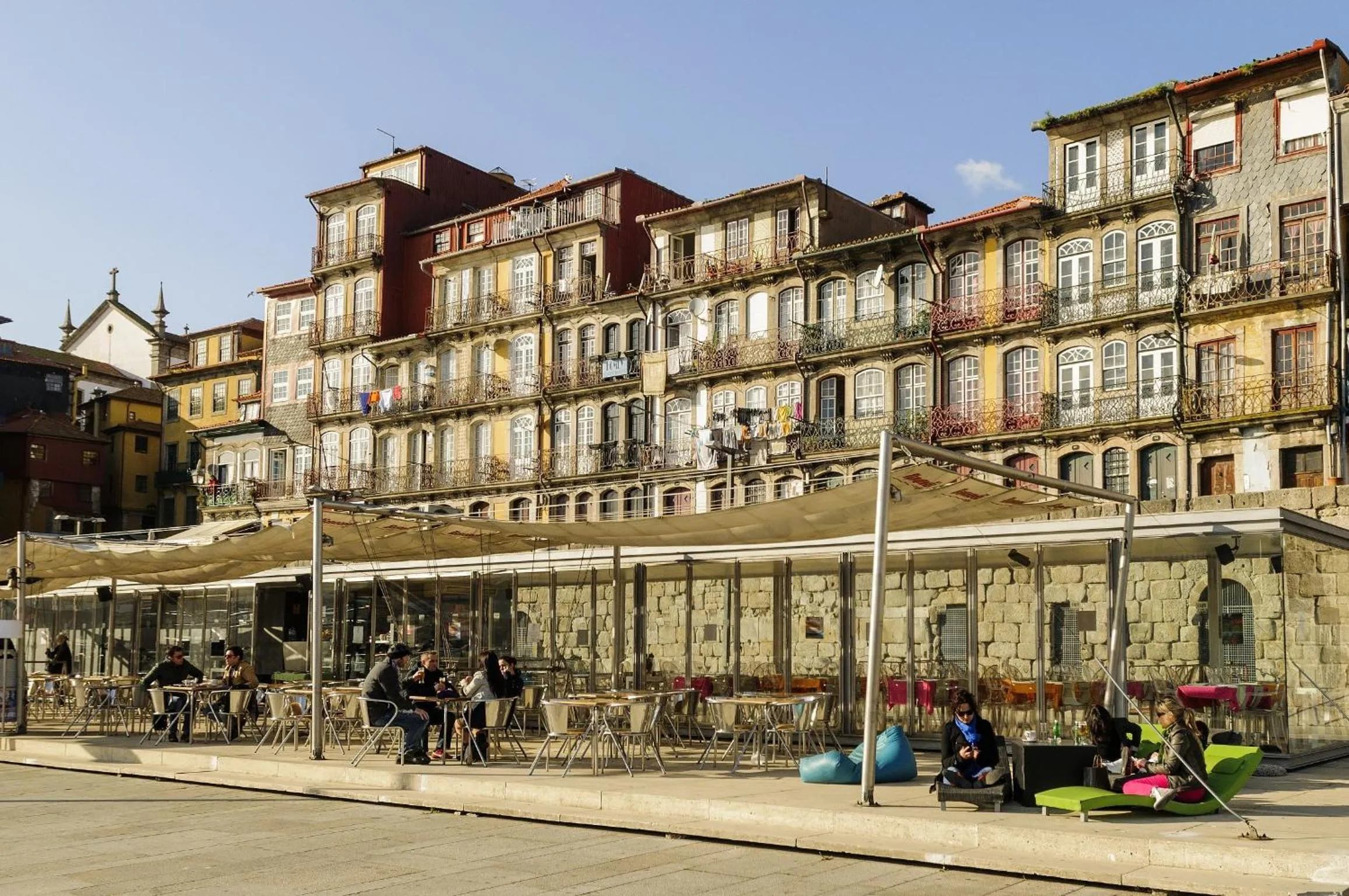 Property building in YOUROPO - Ribeira Porto