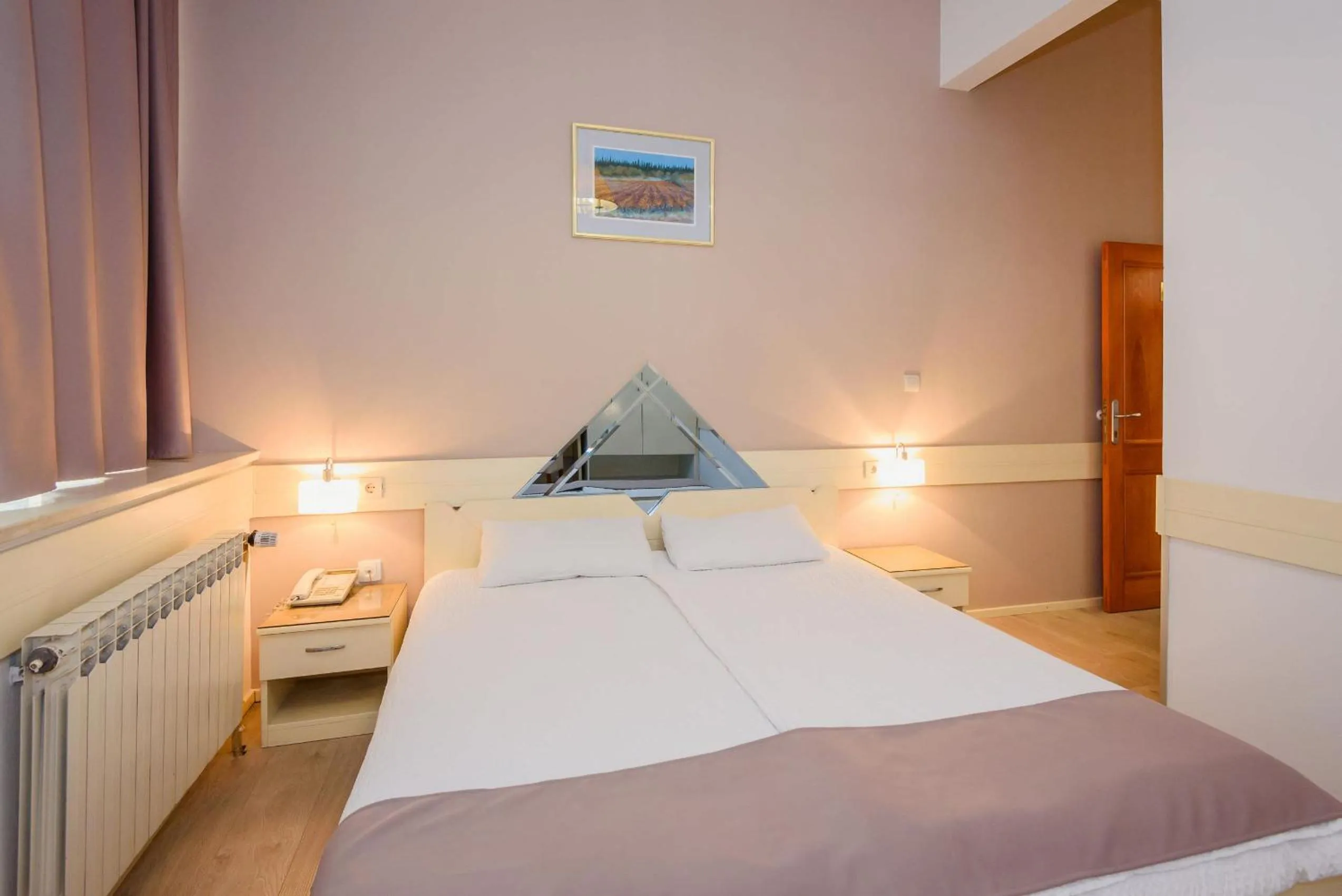 Bedroom, Bed in Hotel MB