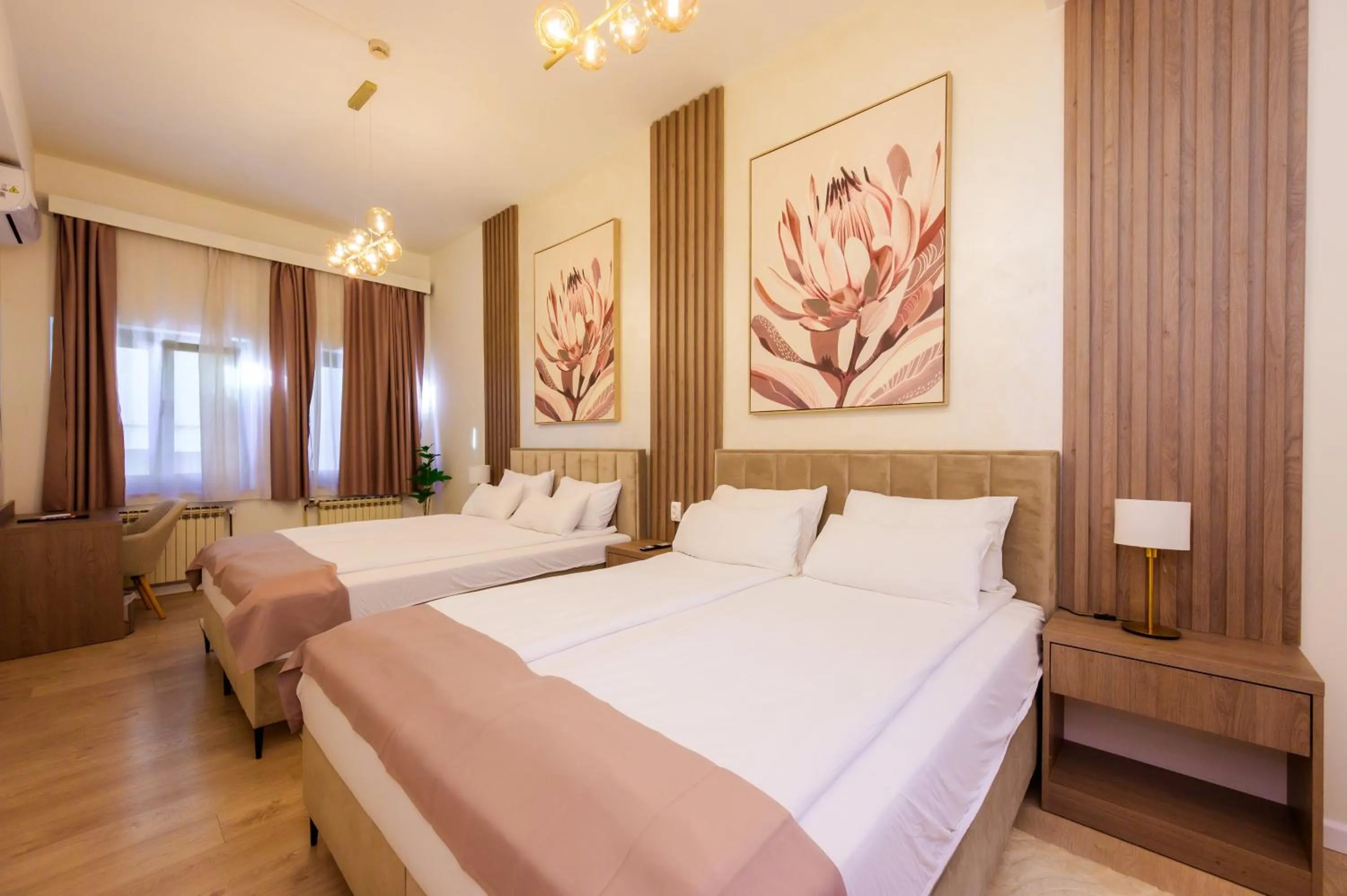 TV and multimedia, Bed in Hotel MB