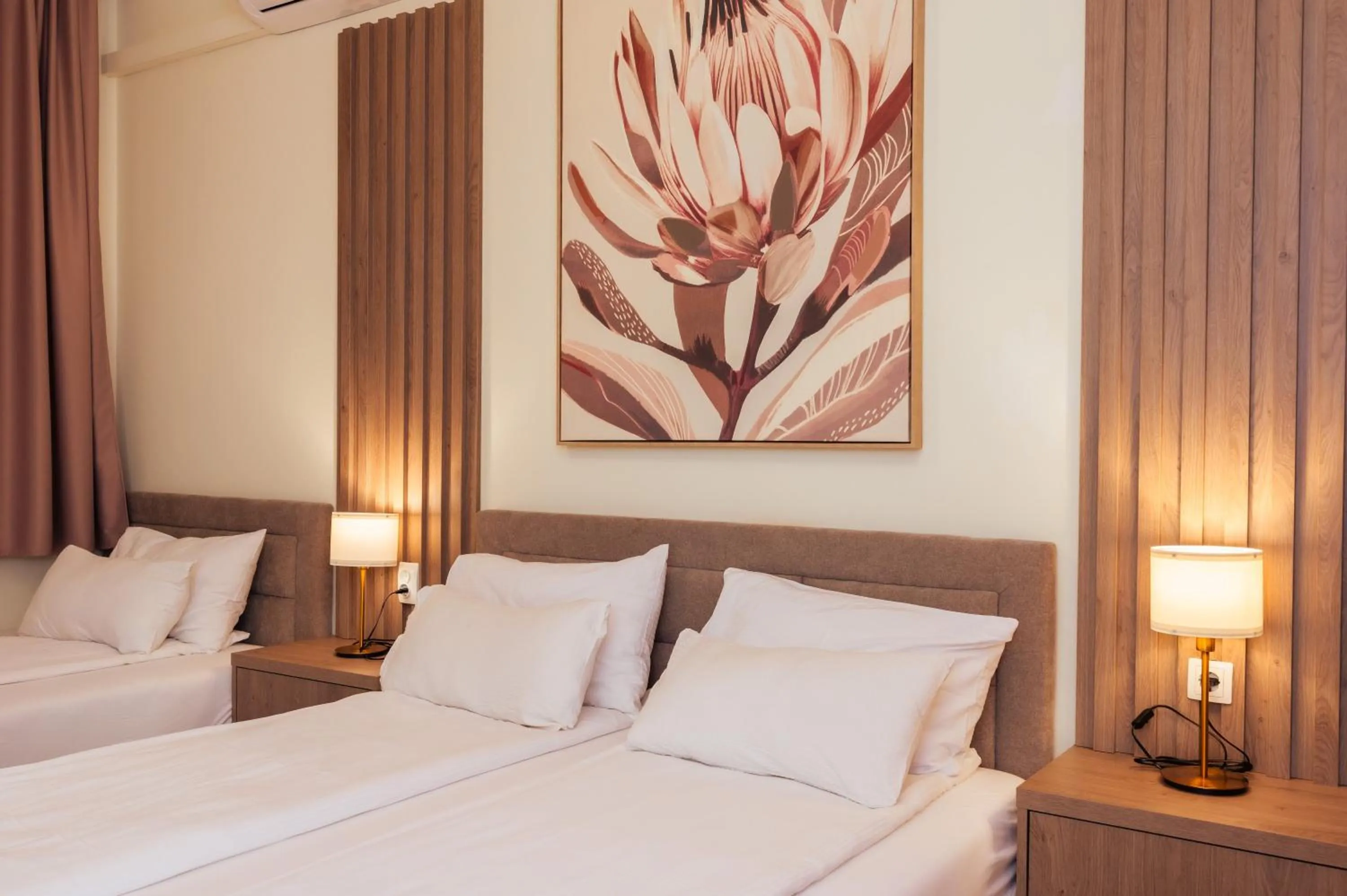 TV and multimedia, Bed in Hotel MB