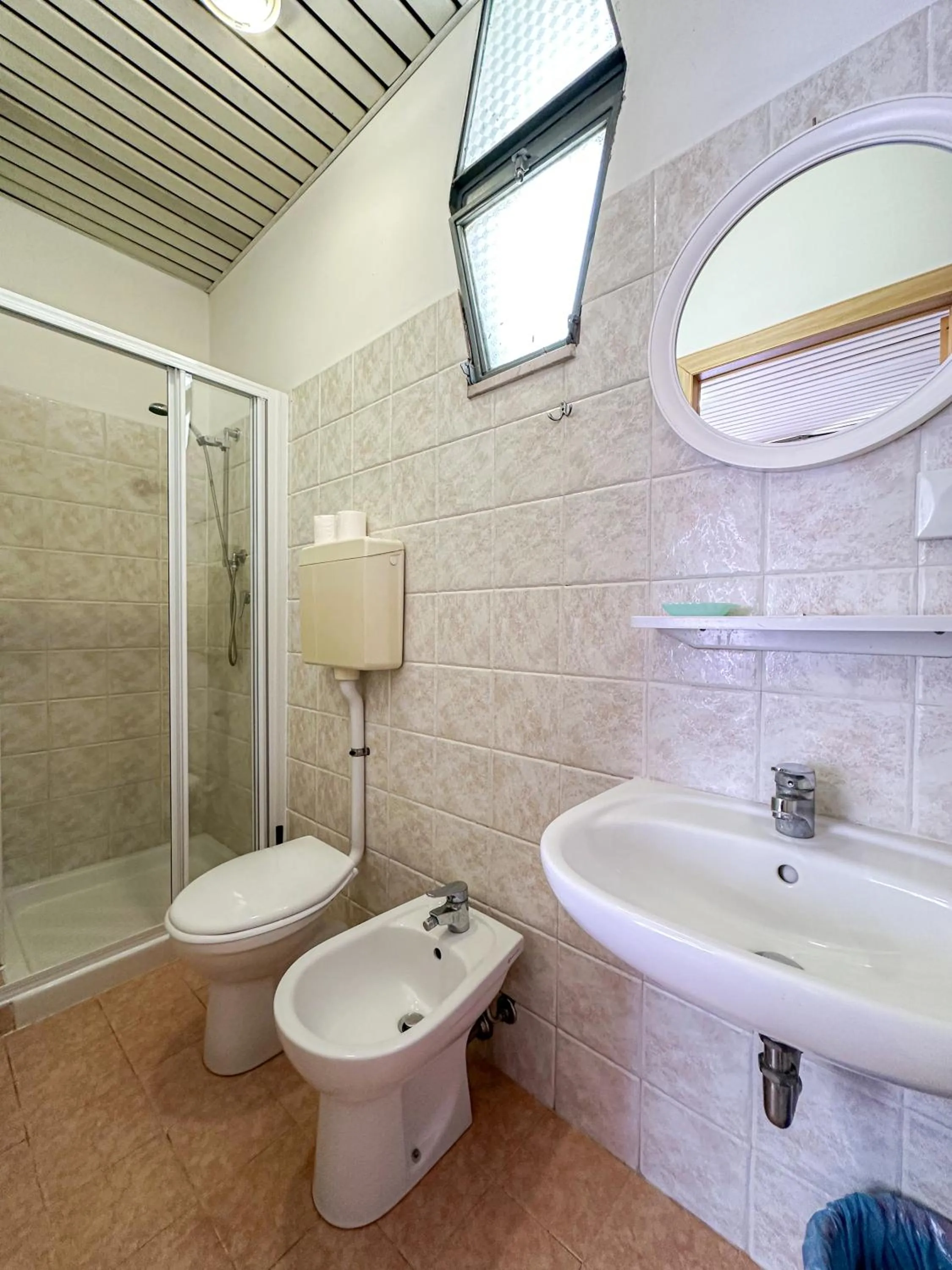 Shower in Hotel Stradiot