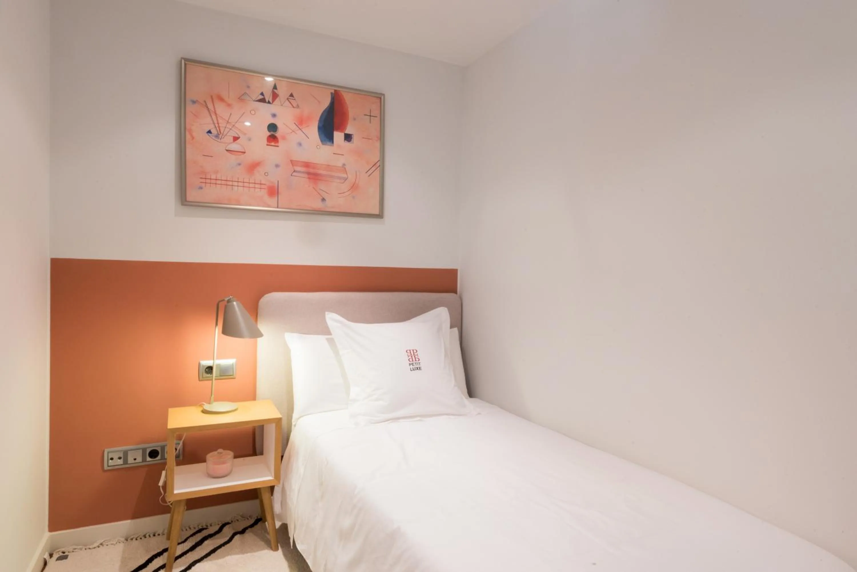 Bedroom, Bed in Petit Luxe l'Oasi d'Egara