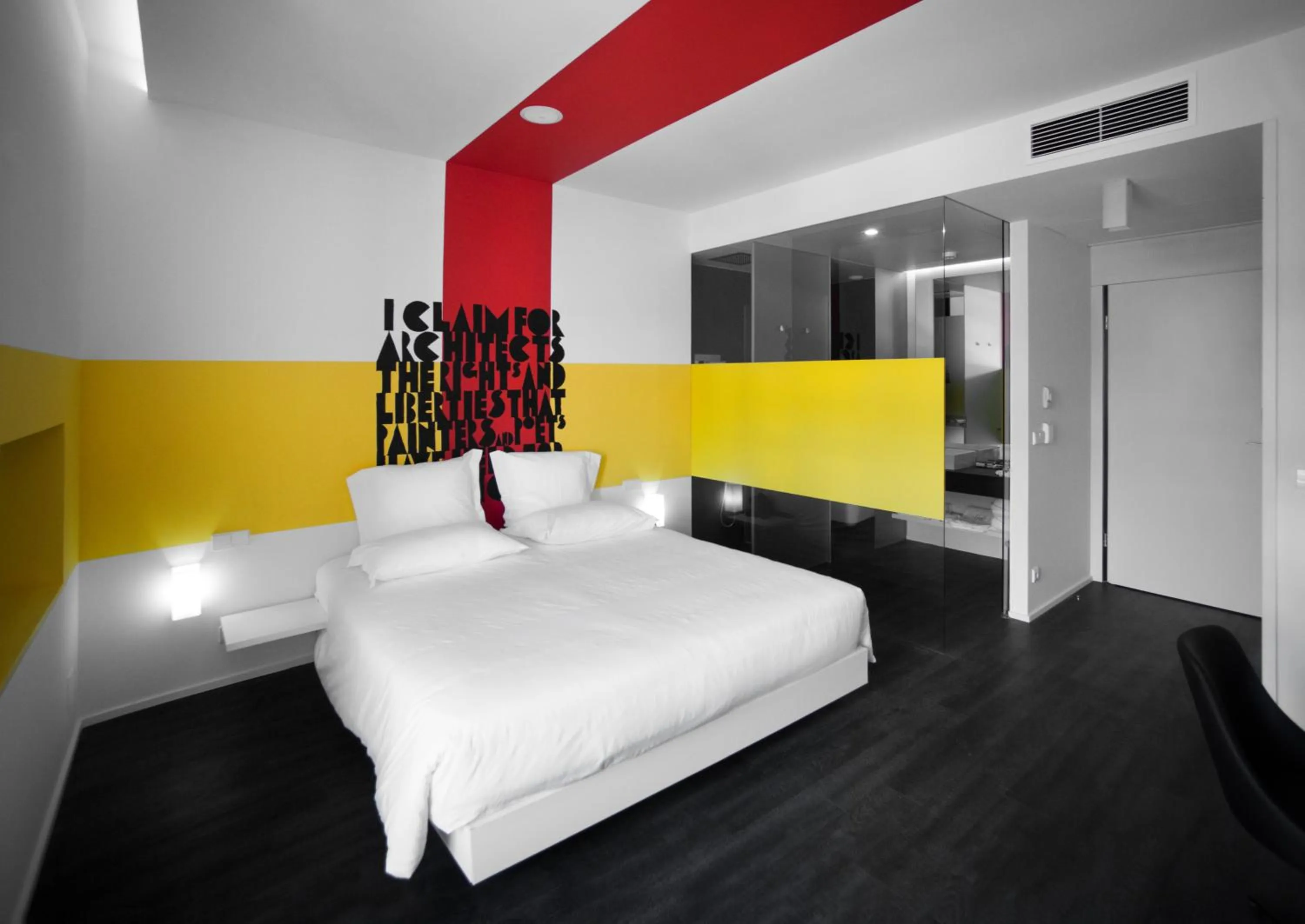 Bed in Design & Wine Hotel