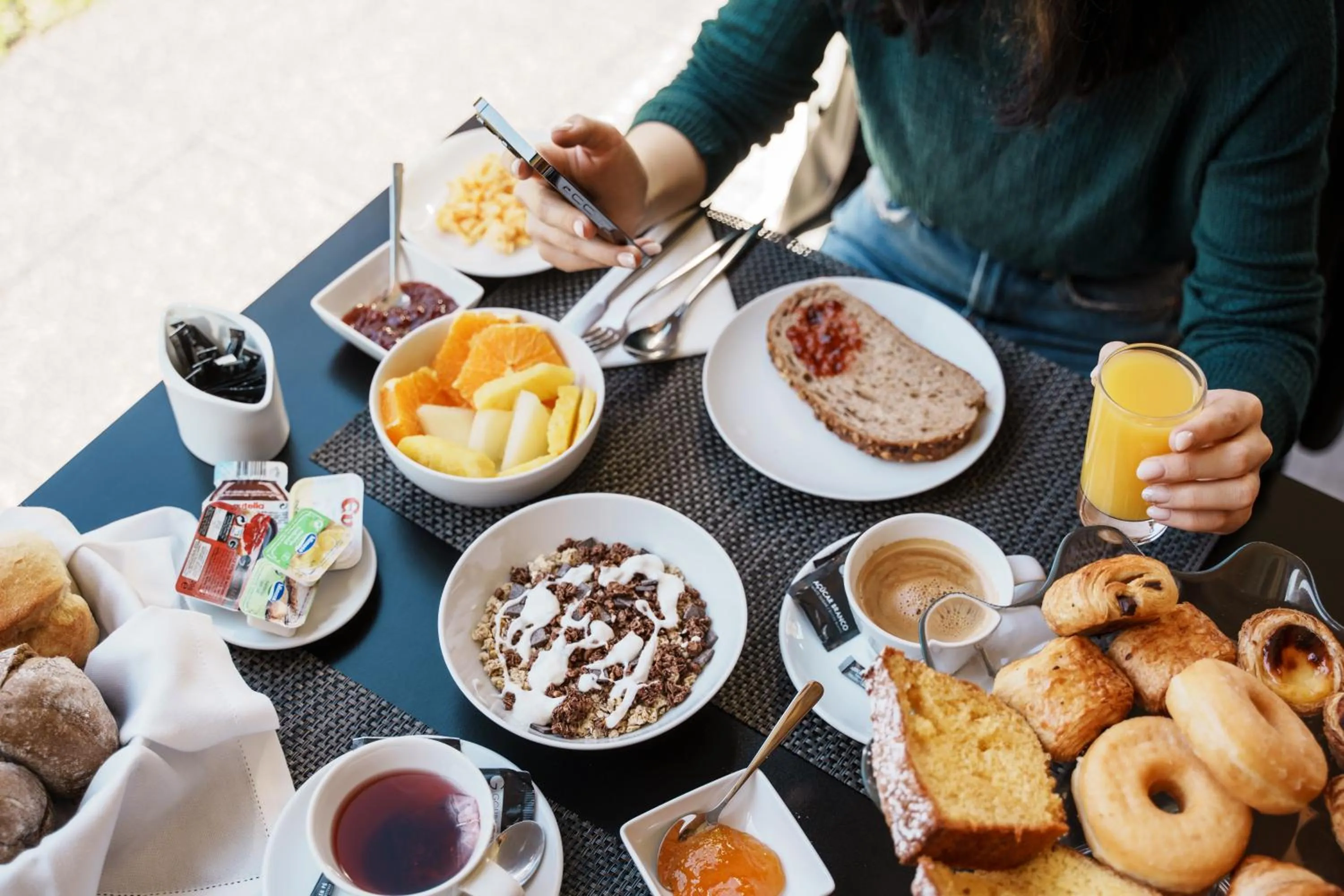 Continental breakfast in Design & Wine Hotel