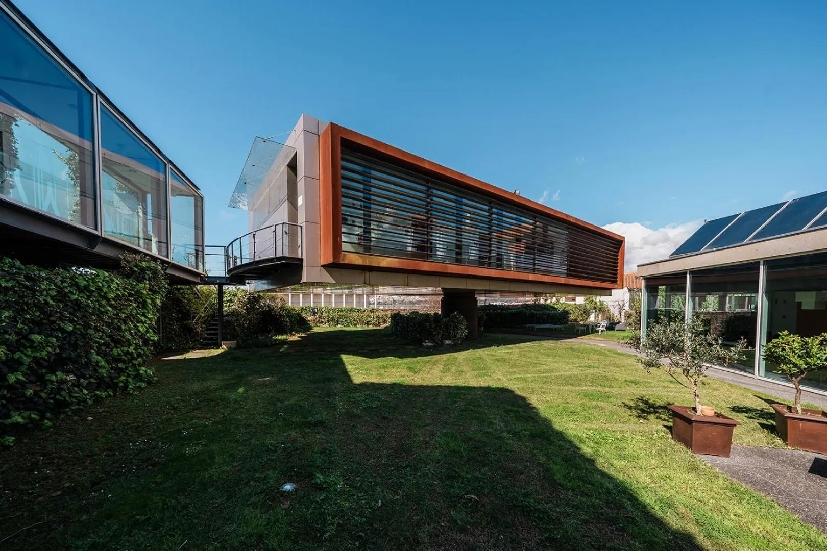 Property building in Design & Wine Hotel