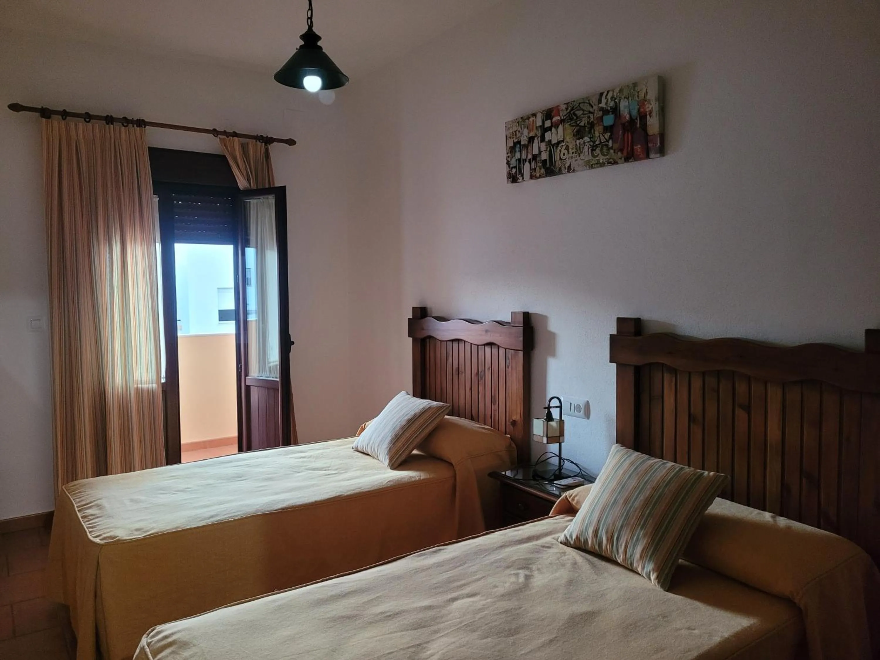 Bedroom, Bed in El Corral de Dolores