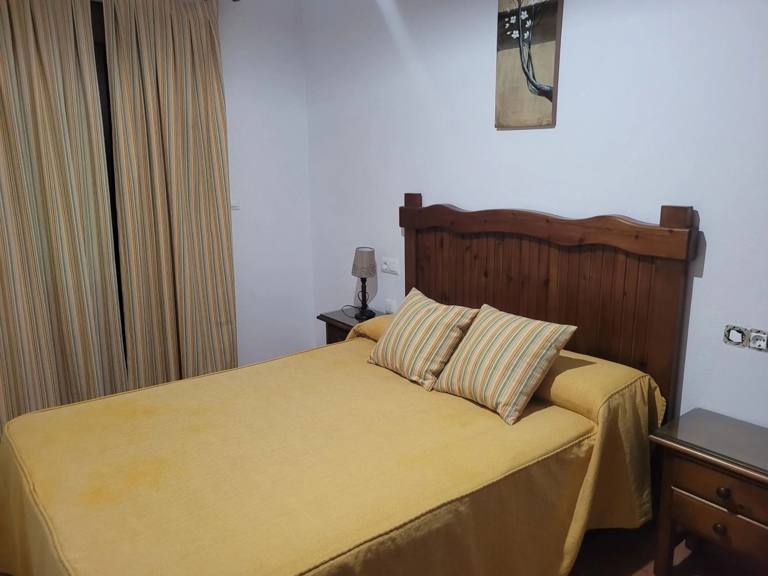 Bedroom, Bed in El Corral de Dolores