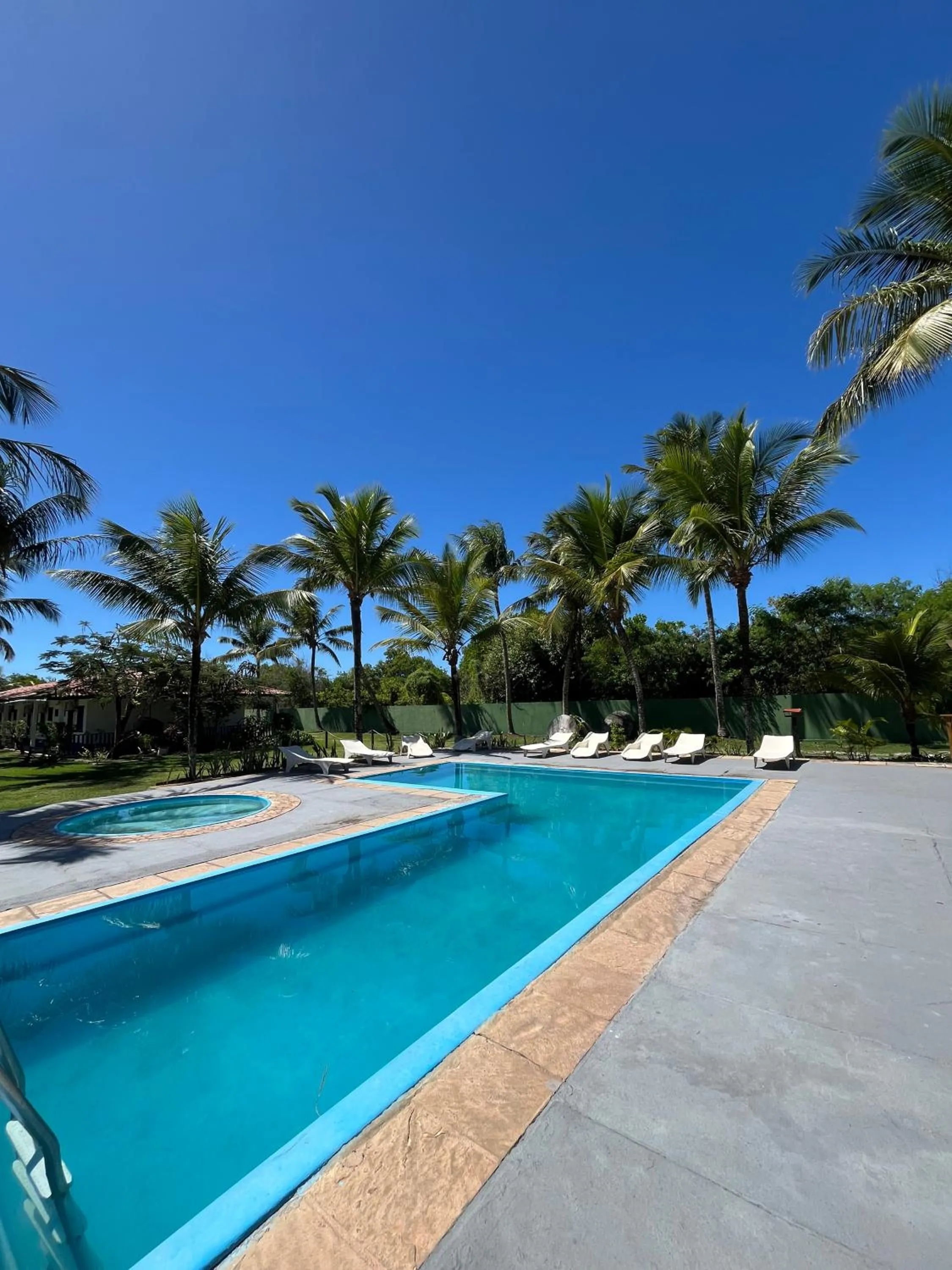 Swimming pool in Morada dos Coqueiros Praia Hotel