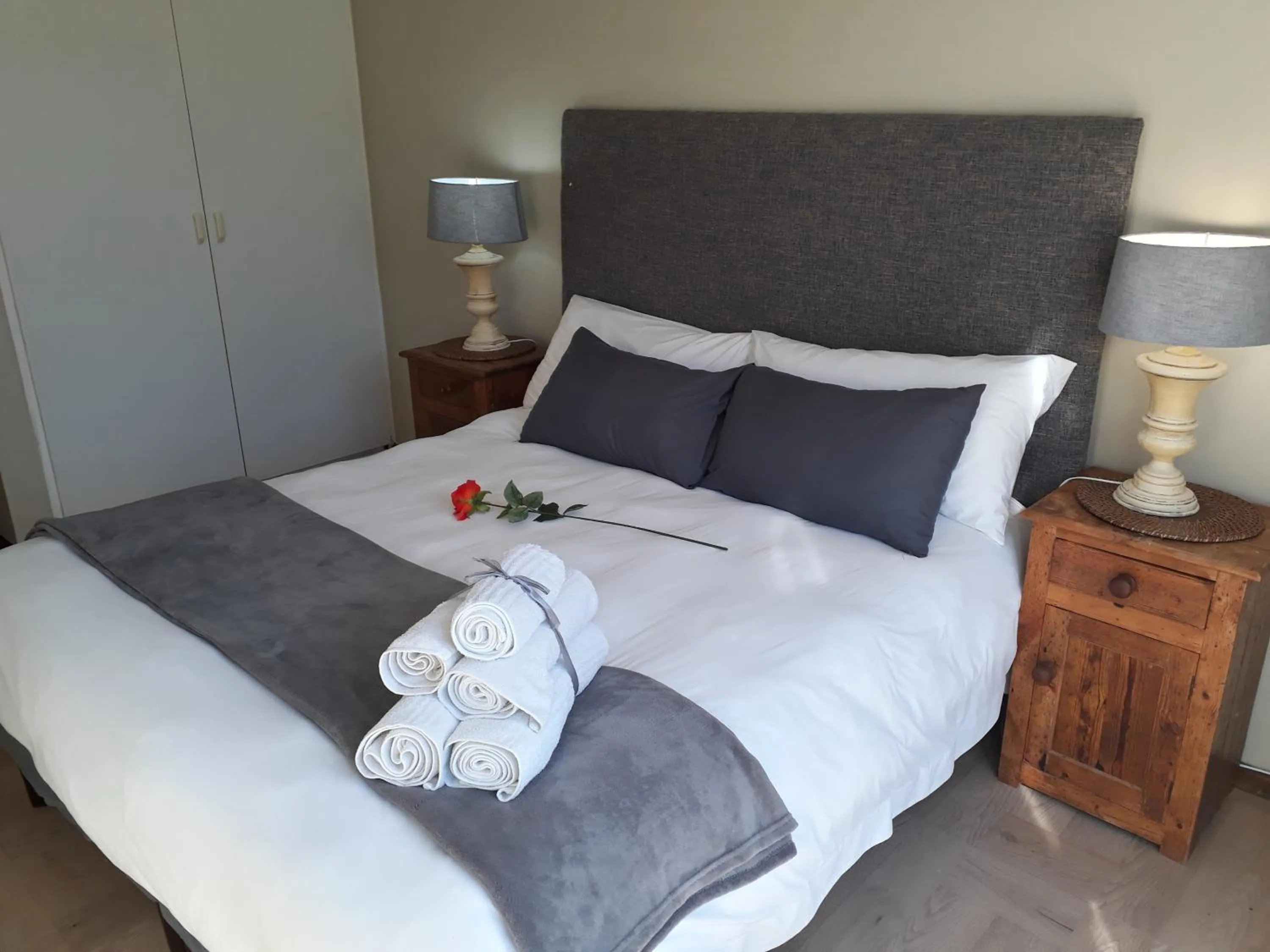 Bed in Whales Way Ocean Retreat