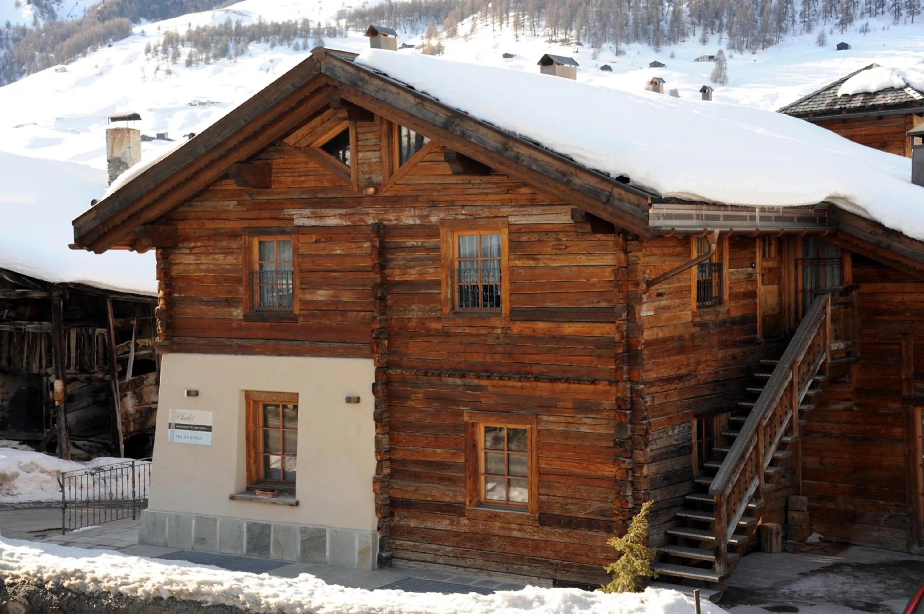 Facade/entrance in Chalet Tea Da Bondi