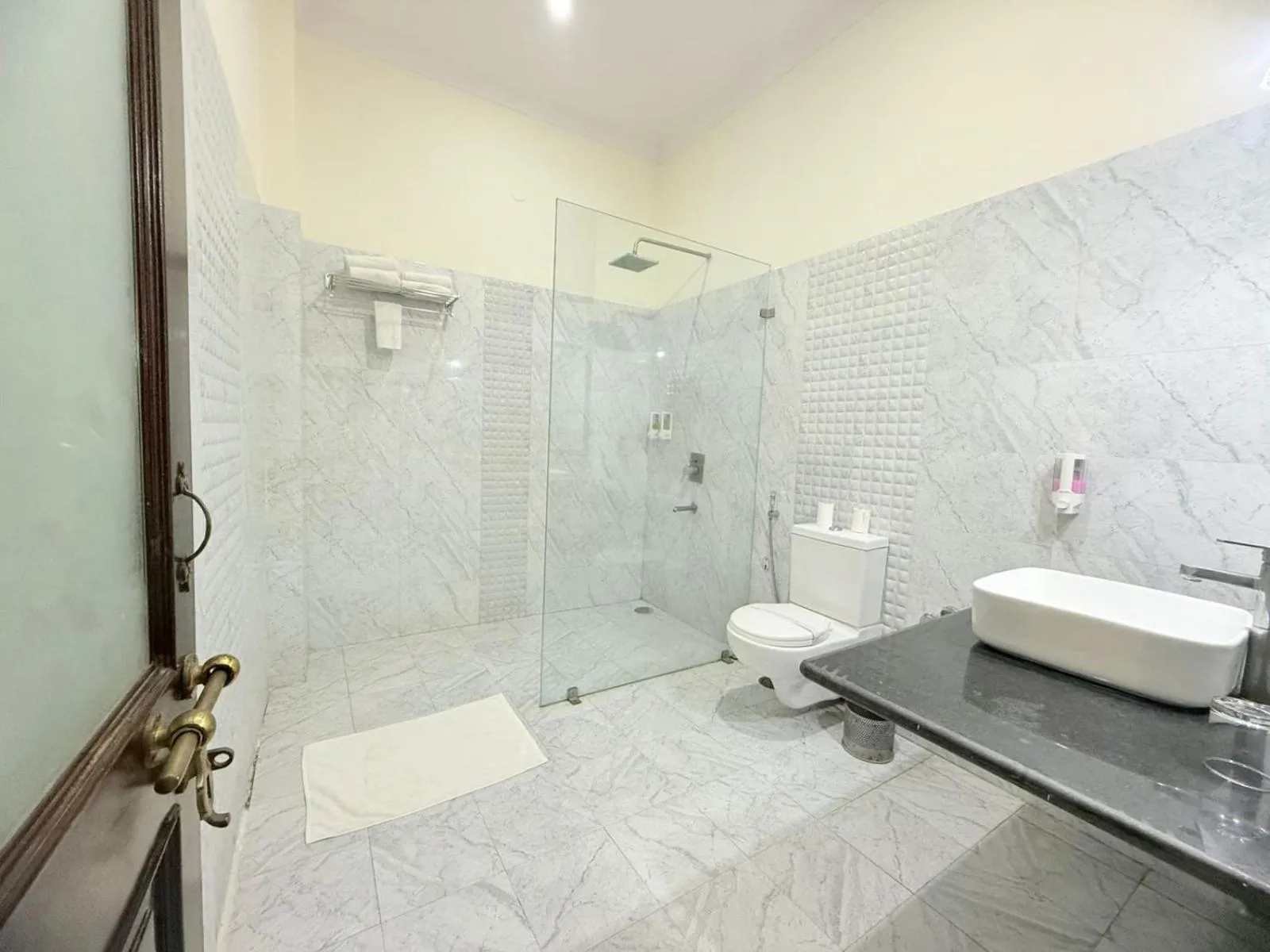 Bathroom in Raj Palace Resort