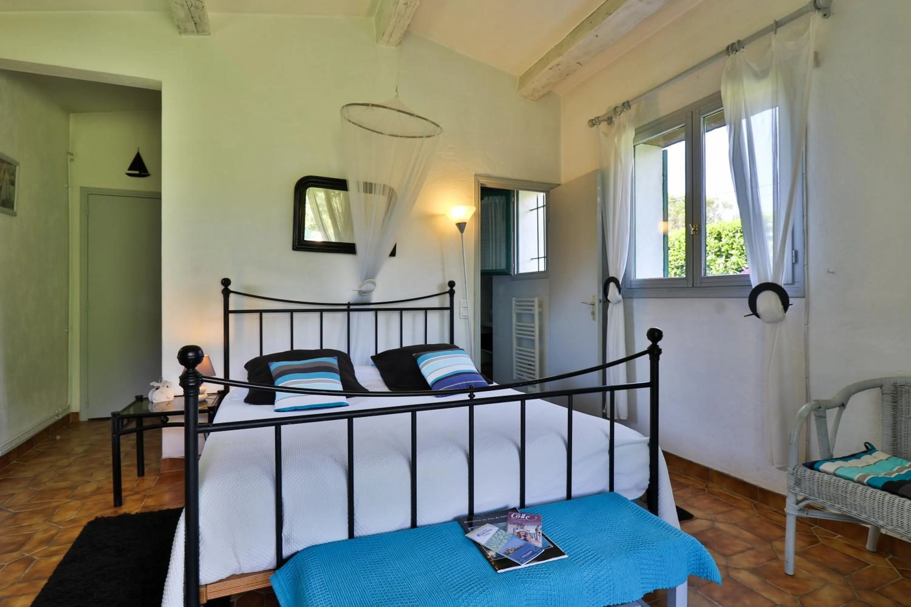 Bed in Le Clos de St Paul