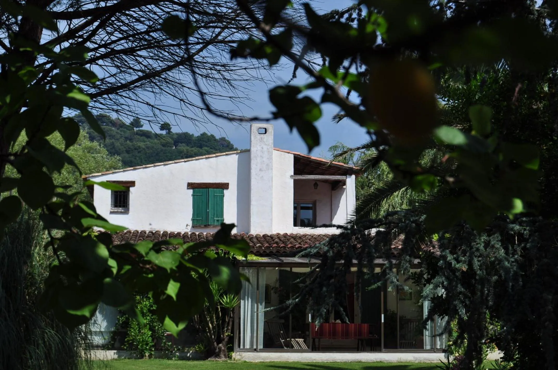 Facade/entrance in Le Clos de St Paul