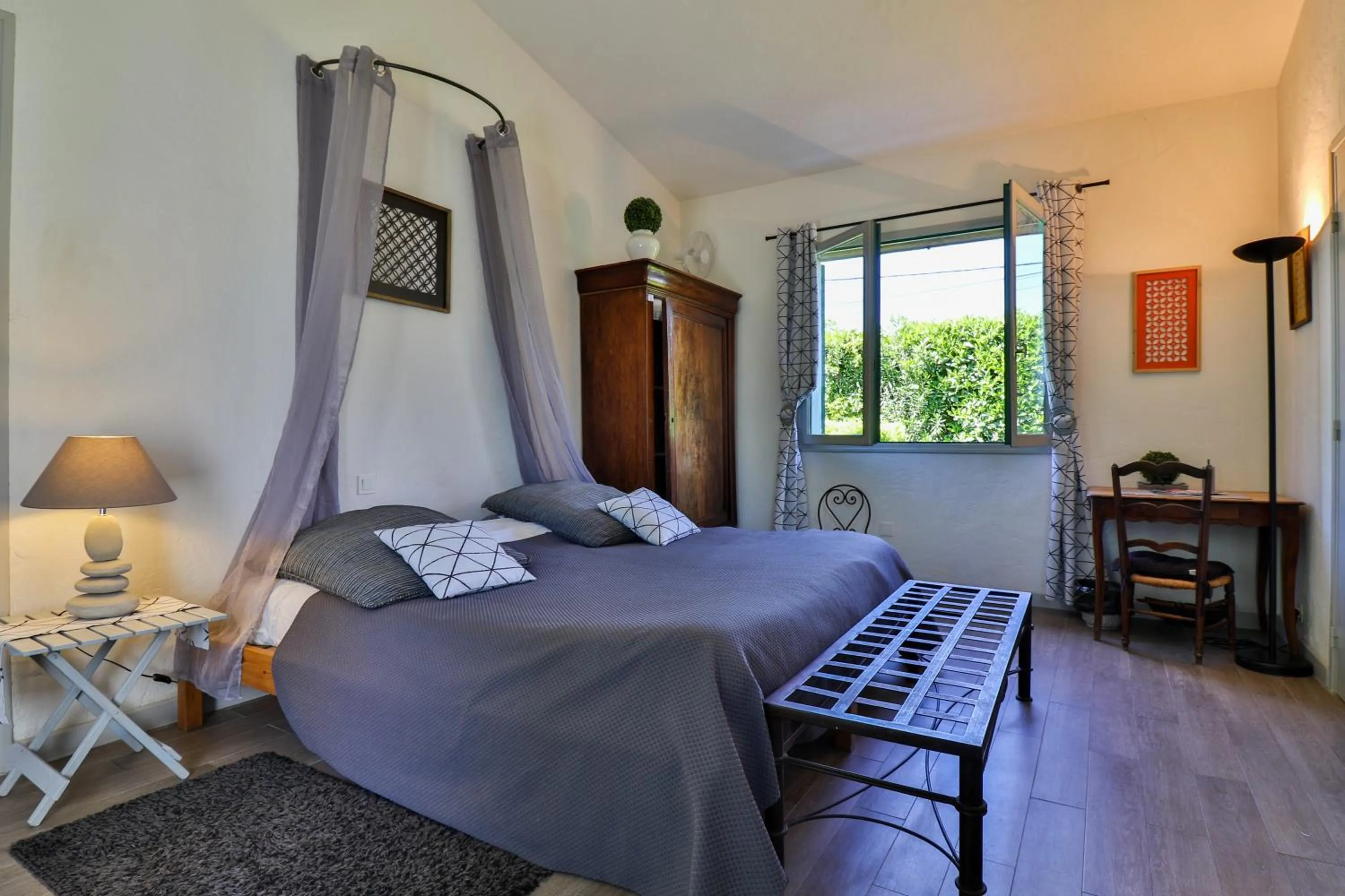 Bed in Le Clos de St Paul
