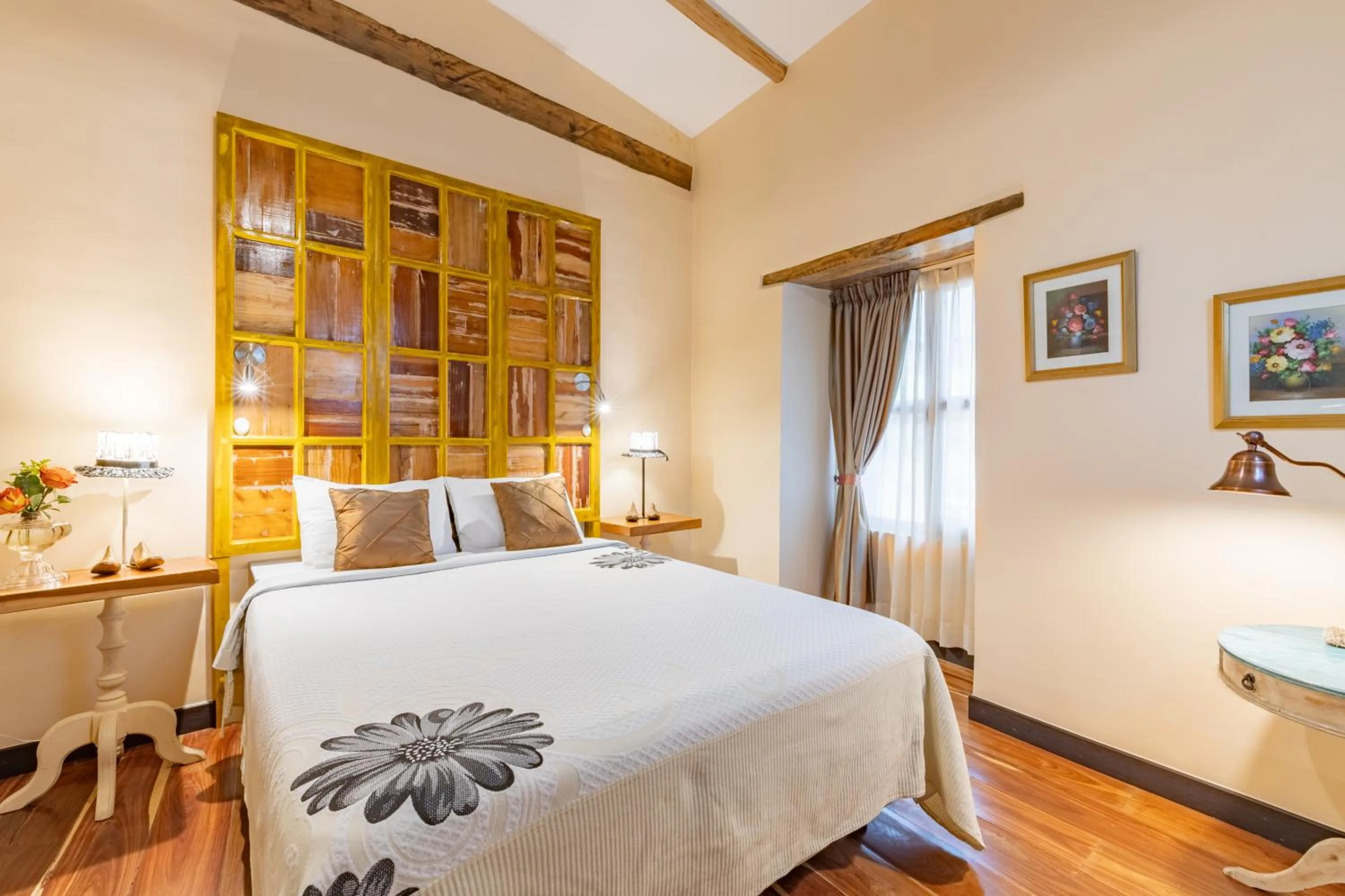 Bed in Old Town Quito Suites, Heritage Hotel, Historic center
