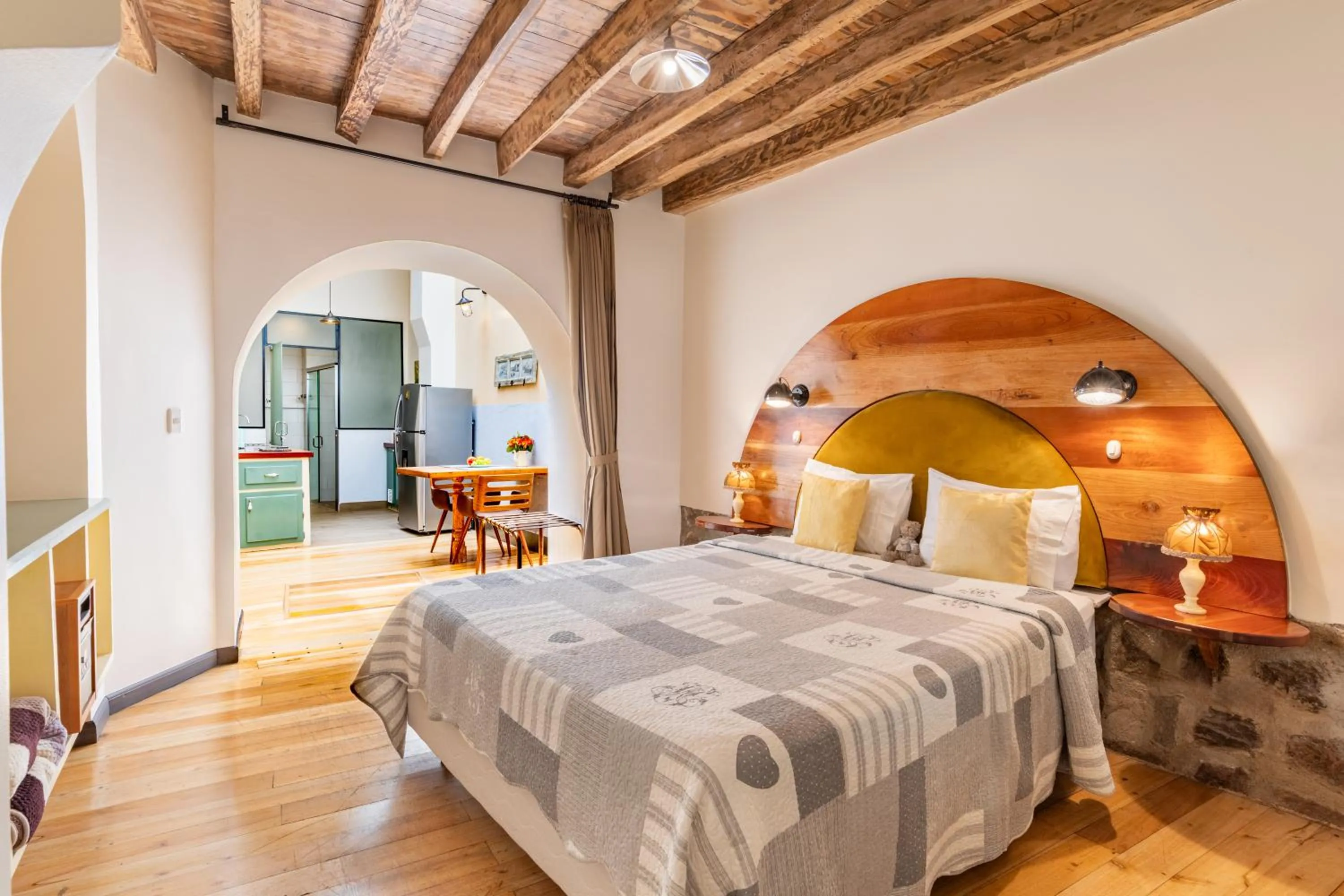 Photo of the whole room, Bed in Old Town Quito Suites, Heritage Hotel, Historic center