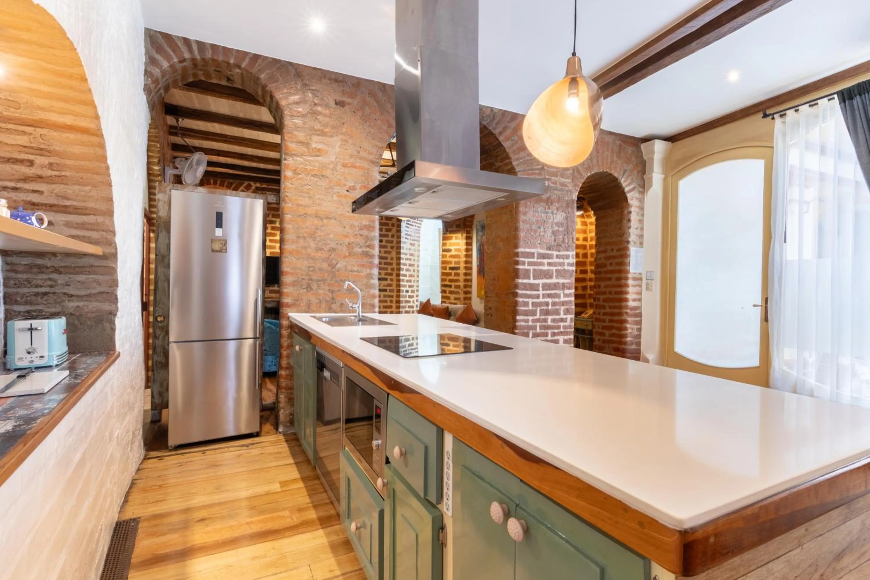 Kitchen or kitchenette in Old Town Quito Suites, Heritage Hotel, Historic center