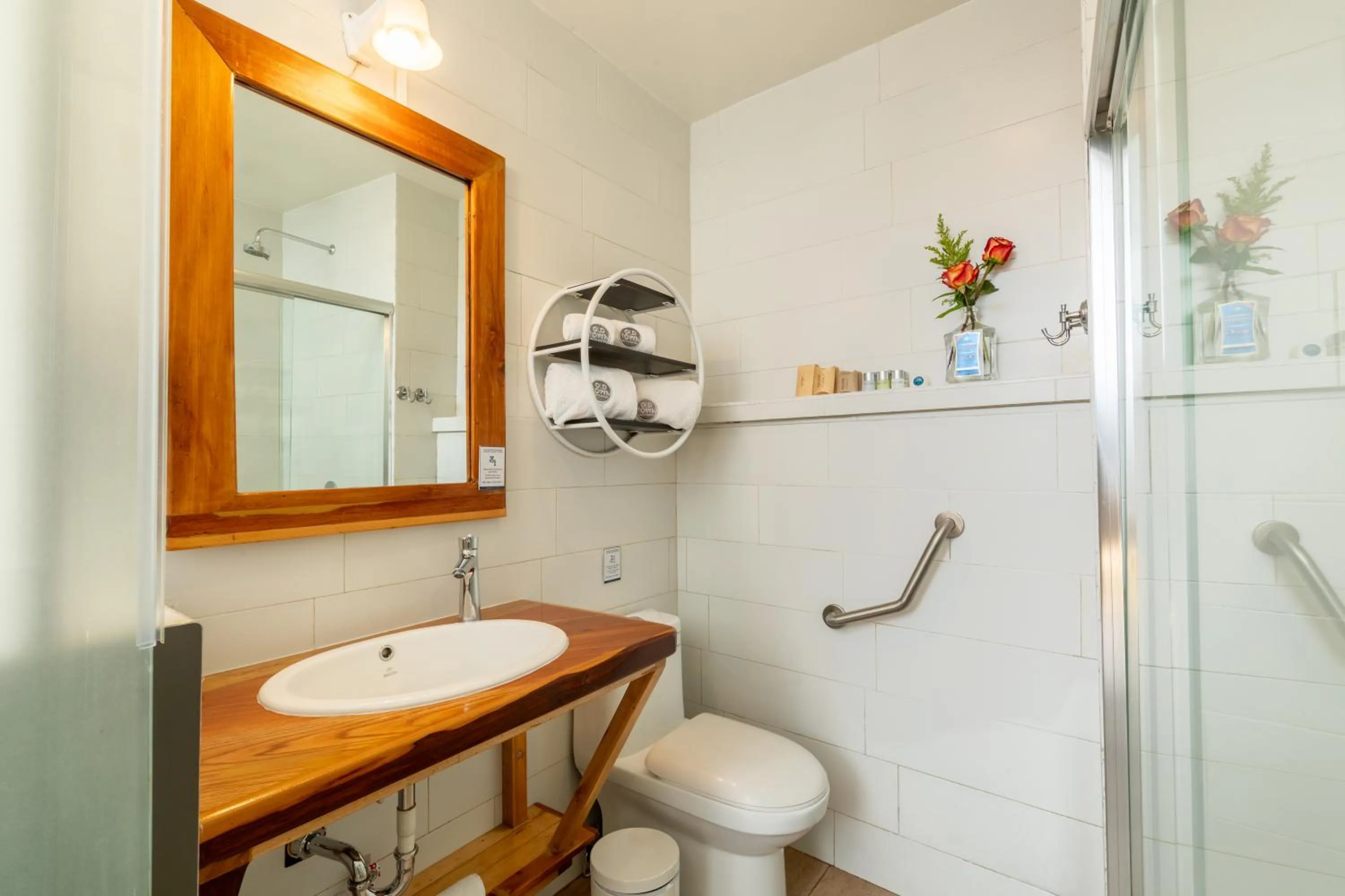 Shower in Old Town Quito Suites, Heritage Hotel, Historic center