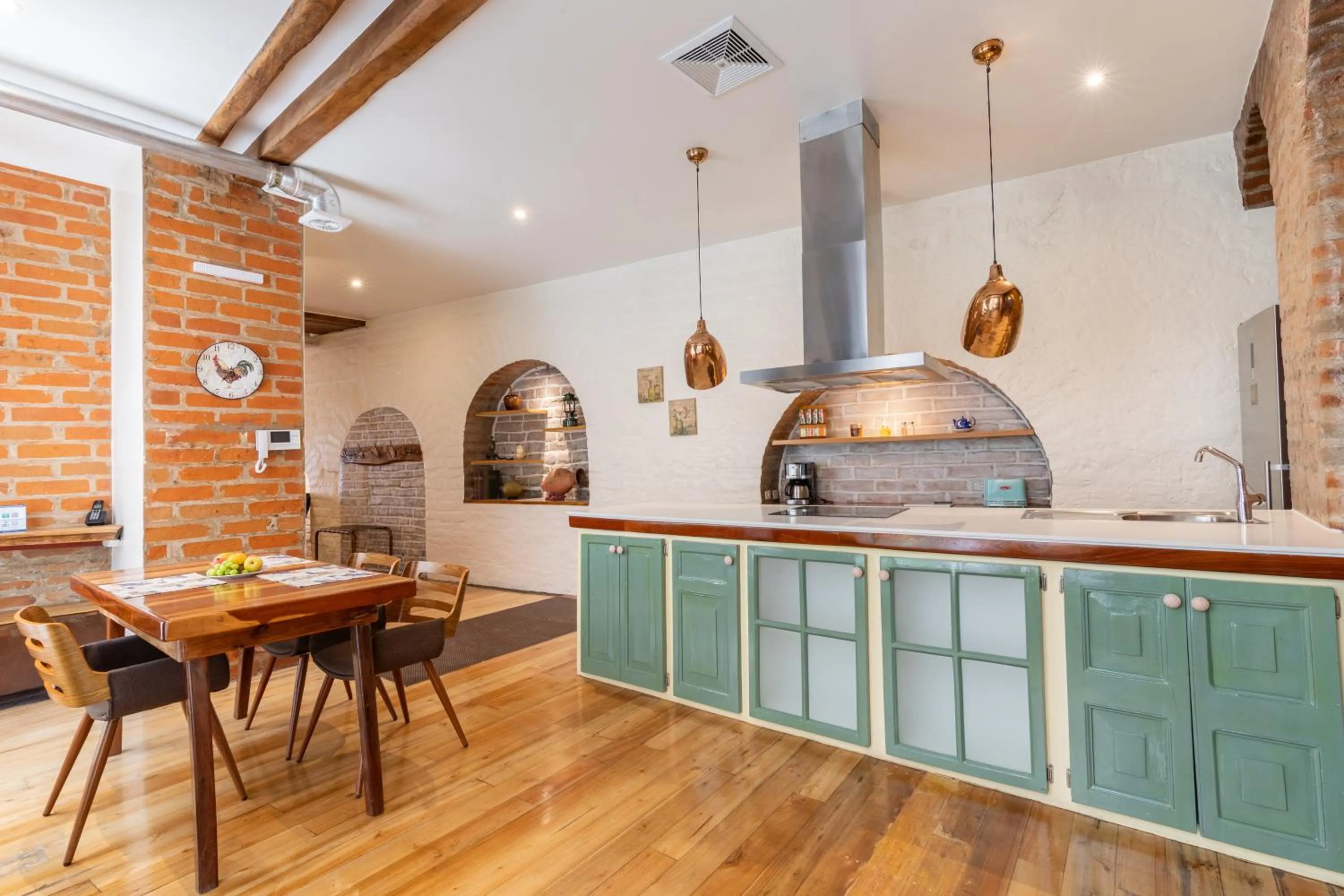 Kitchen or kitchenette in Old Town Quito Suites, Heritage Hotel, Historic center