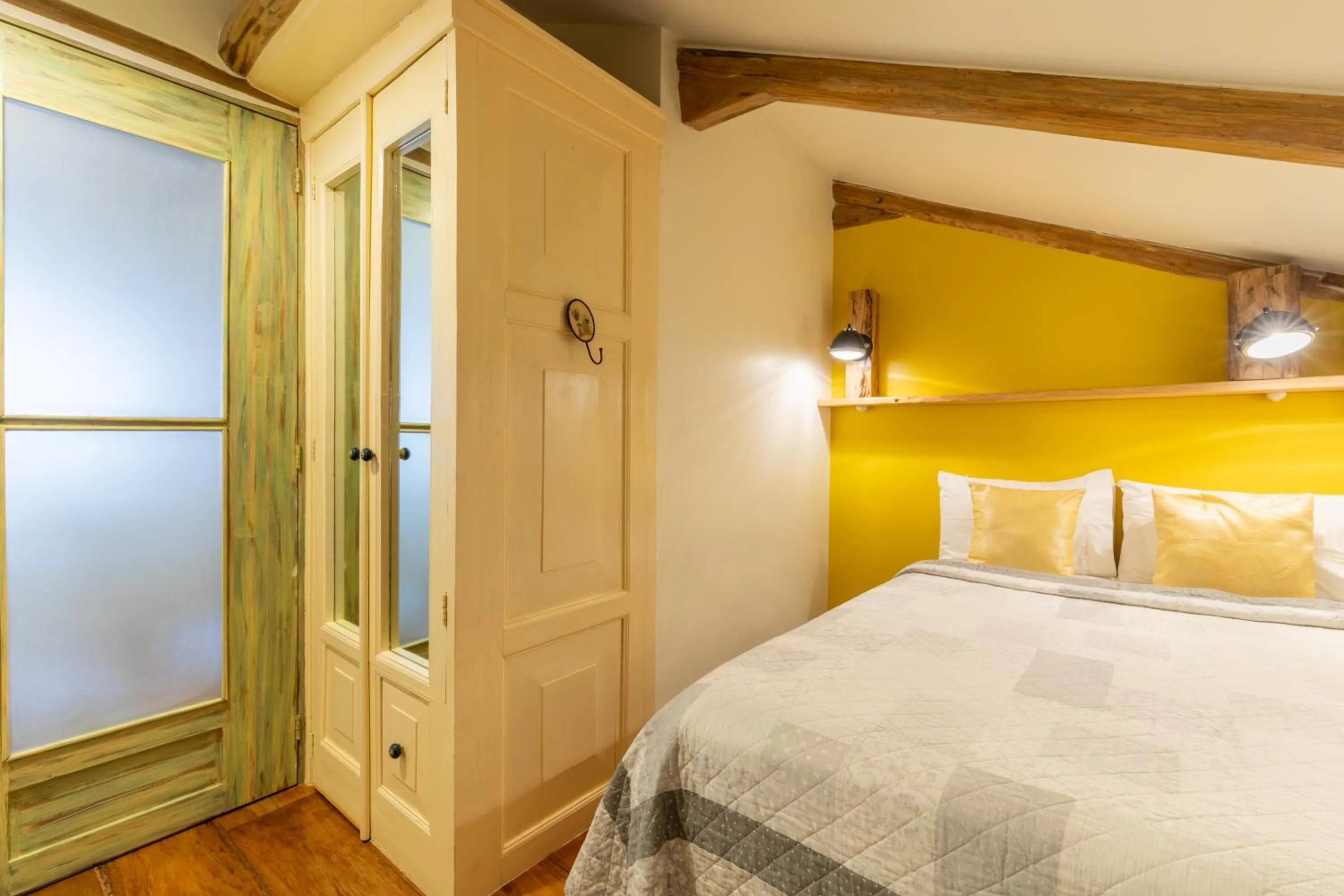 Bed in Old Town Quito Suites, Heritage Hotel, Historic center