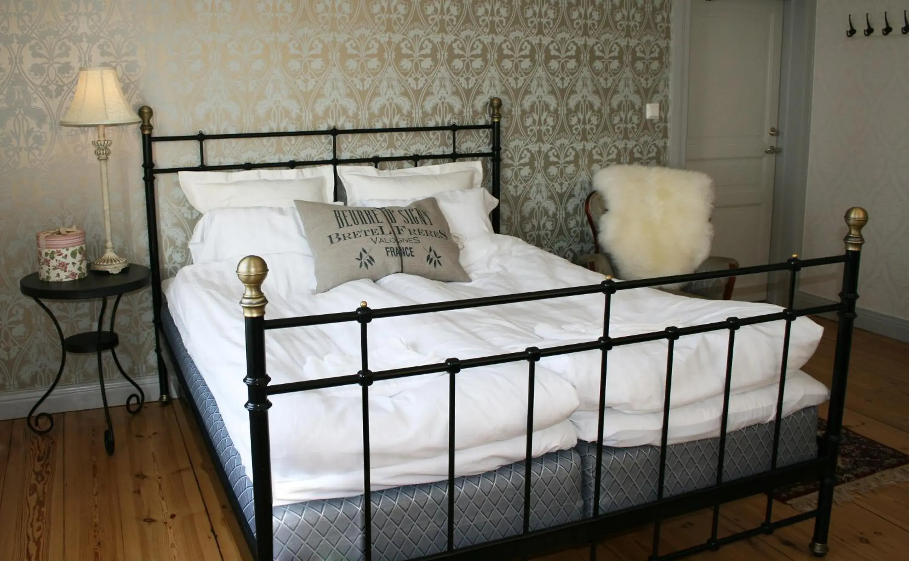 Double Room in Huskvarna Hotell & Vandrarhem Double Room in Huskvarna Hotell & Vandrarhem