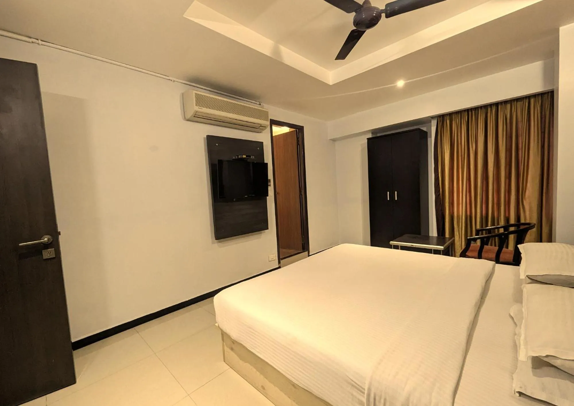 Bed in RBS Residency