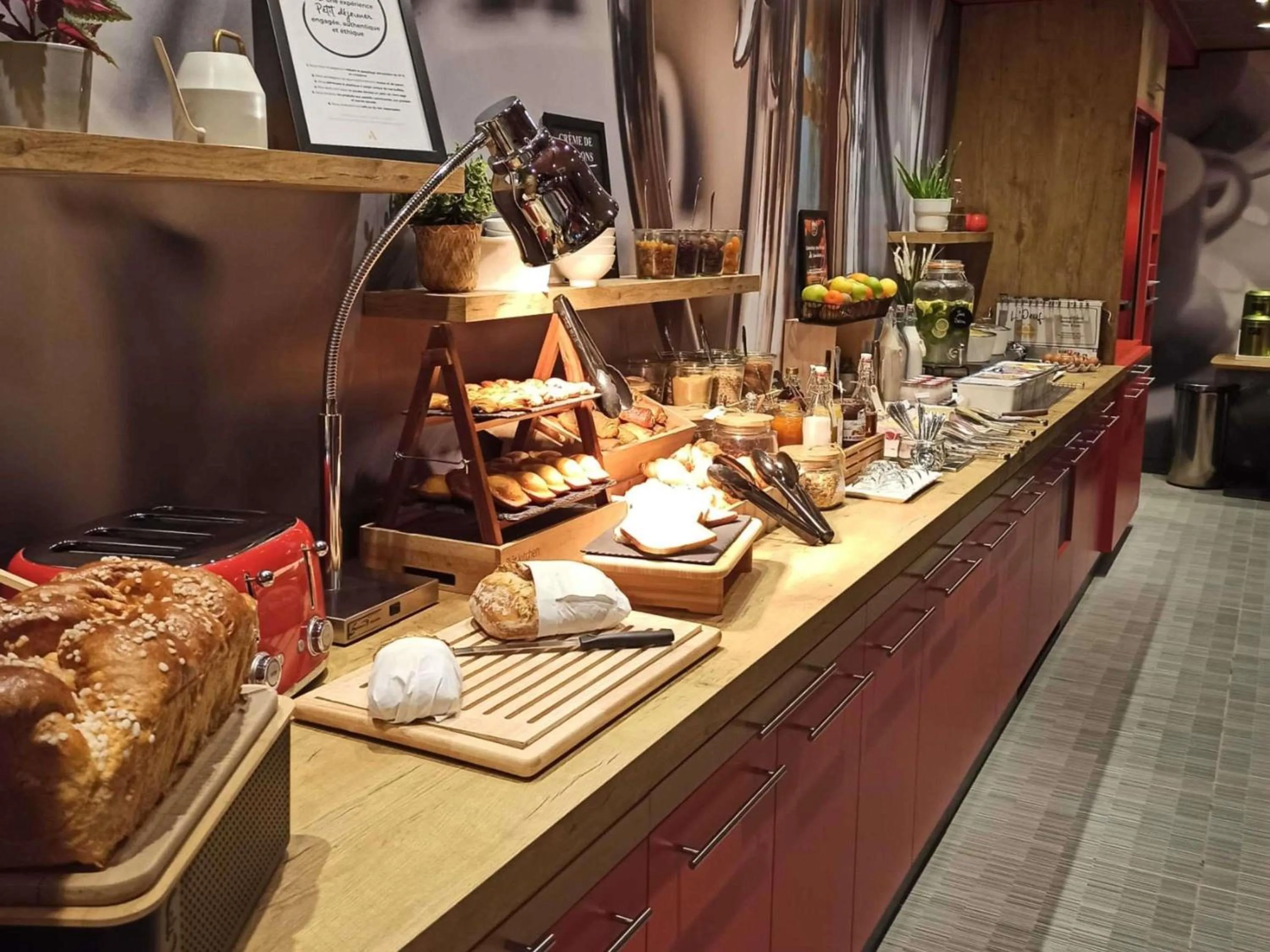 Breakfast in ibis Toulon La Seyne sur Mer