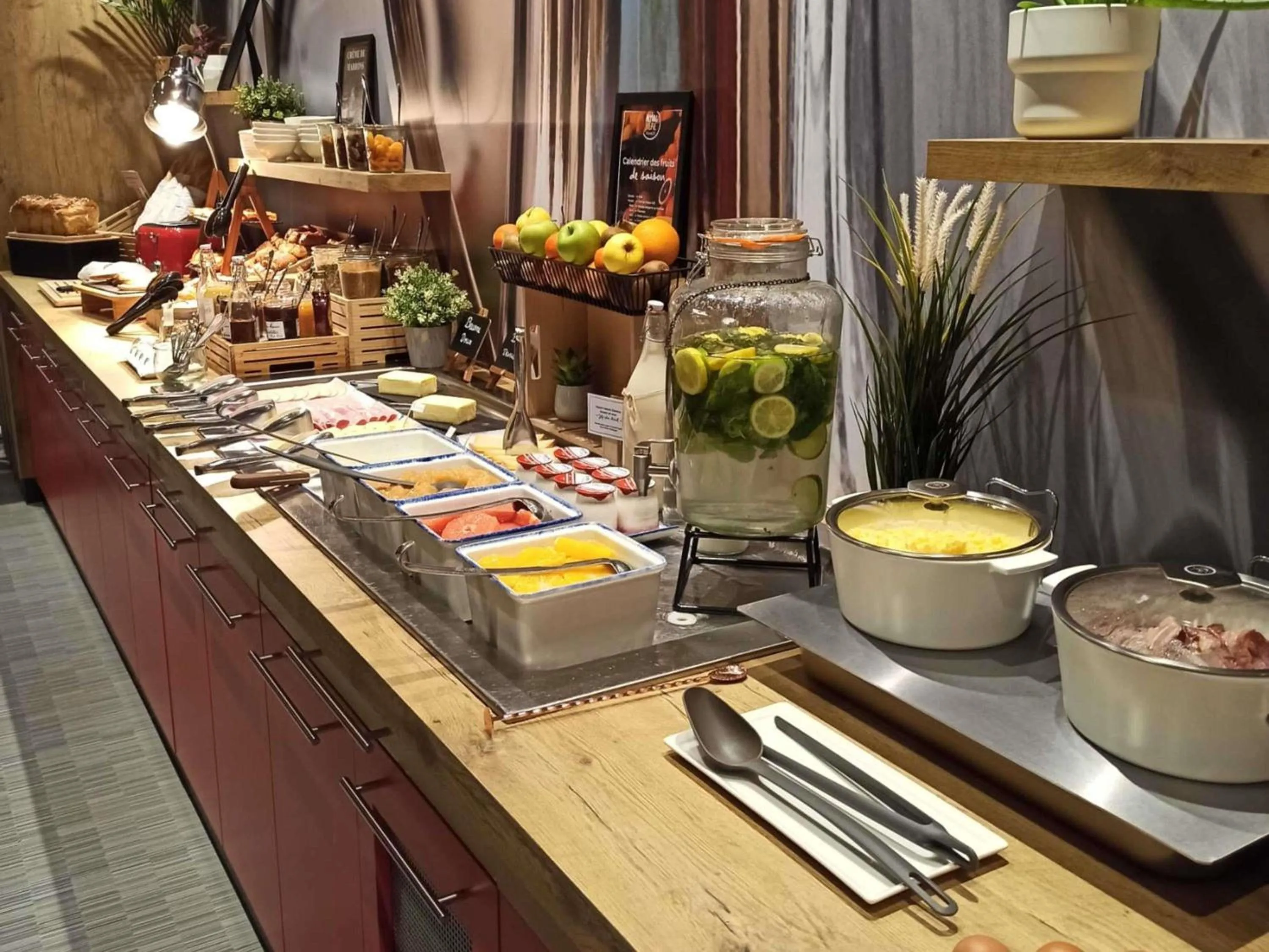 Breakfast in ibis Toulon La Seyne sur Mer