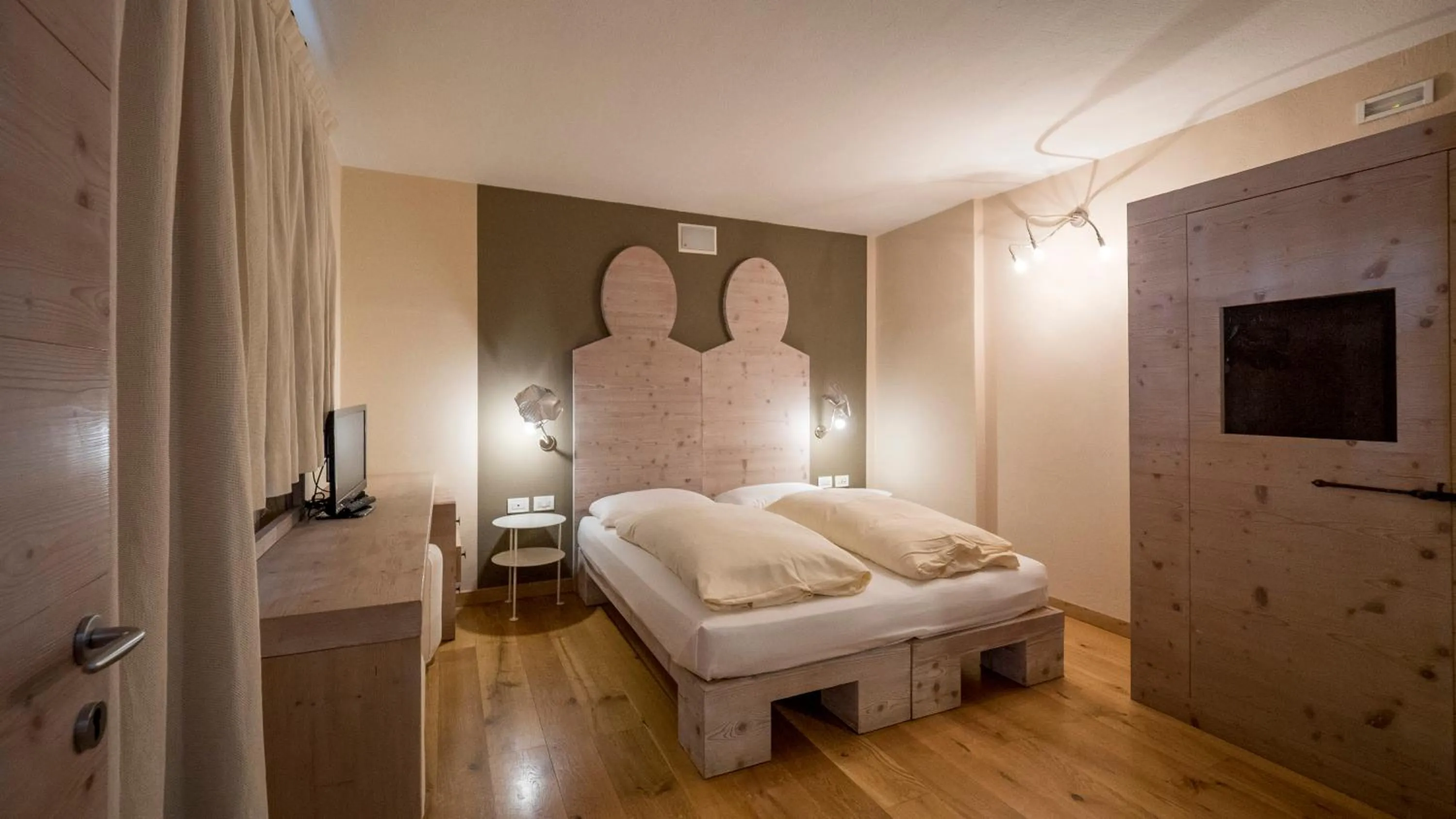 Bedroom, Bed in Chalet C'Est La Vie