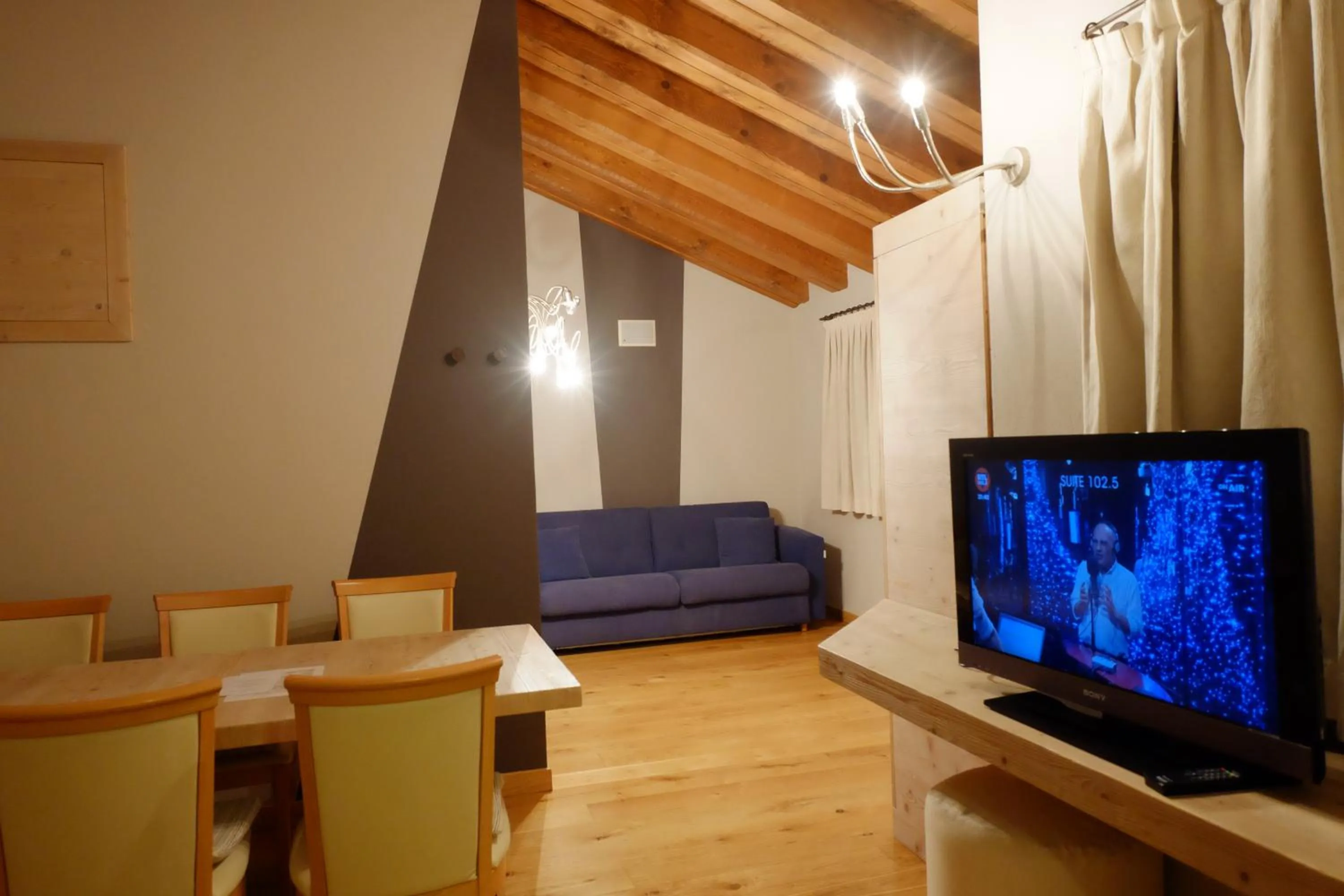 TV and multimedia in Chalet C'Est La Vie