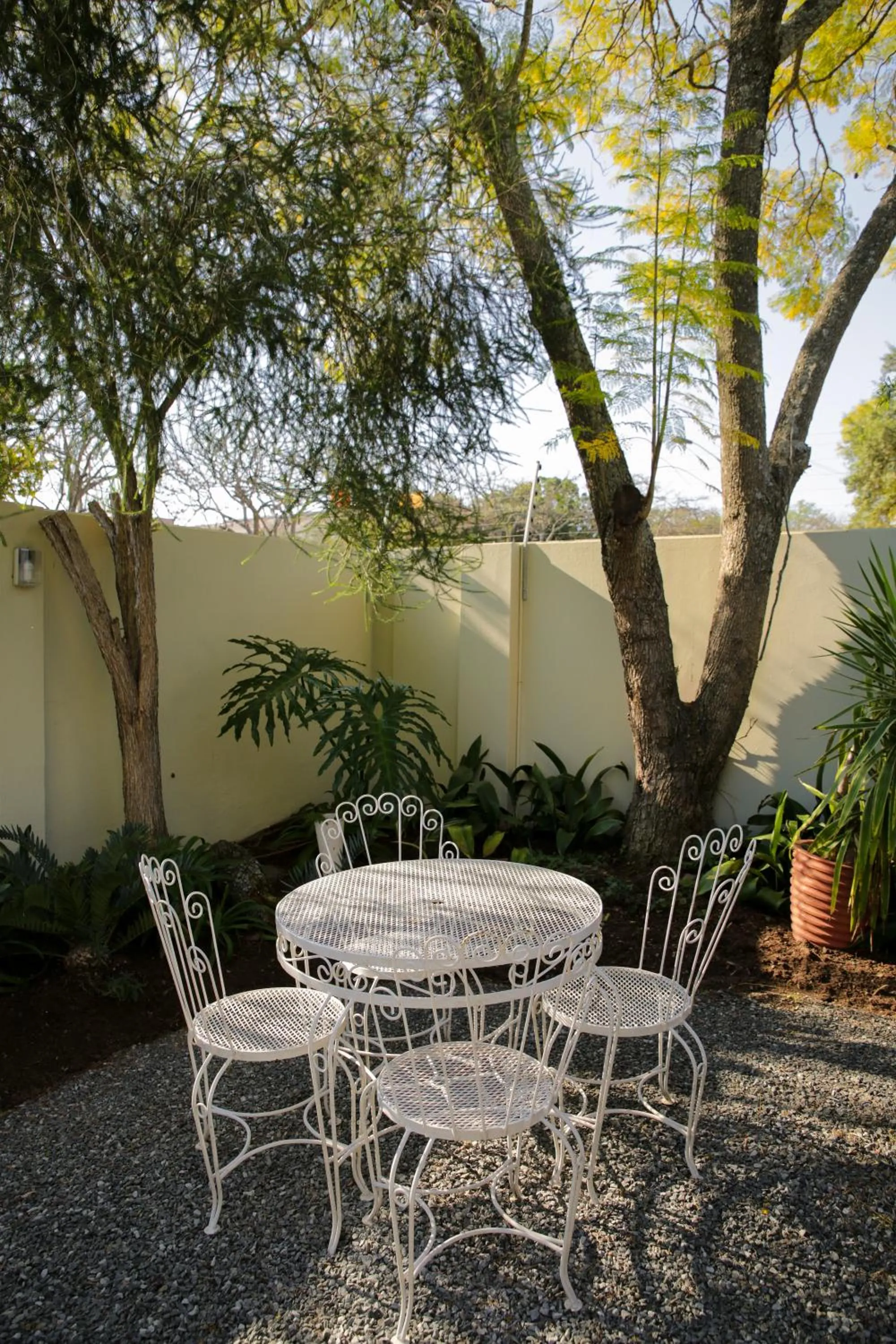 Twins Guesthouse NO LOAD SHEDDING